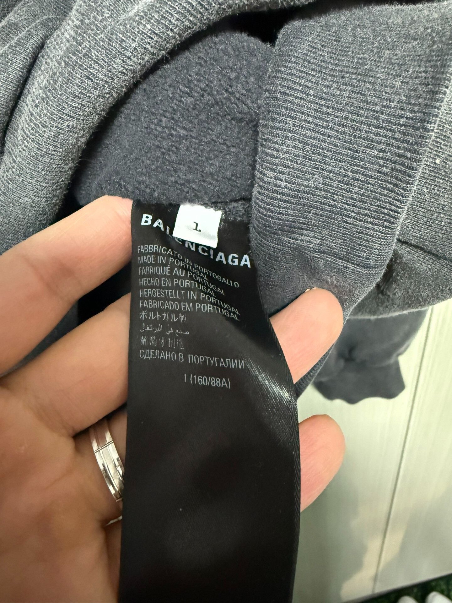Balenciaga Balenciaga 22FW Strikethrough Crewneck Sweatshirt Size US S / EU 44-46 / 1 - 5 Thumbnail