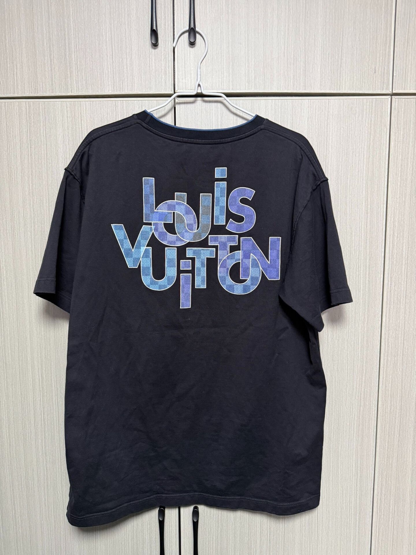 Louis Vuitton Louis Vuitton Checkerboard Letter Print T-Shirt Size US L / EU 52-54 / 3 - 2 Thumbnail