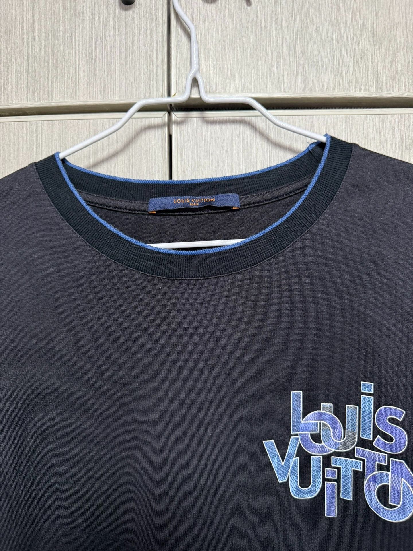 Louis Vuitton Louis Vuitton Checkerboard Letter Print T-Shirt Size US L / EU 52-54 / 3 - 5 Thumbnail