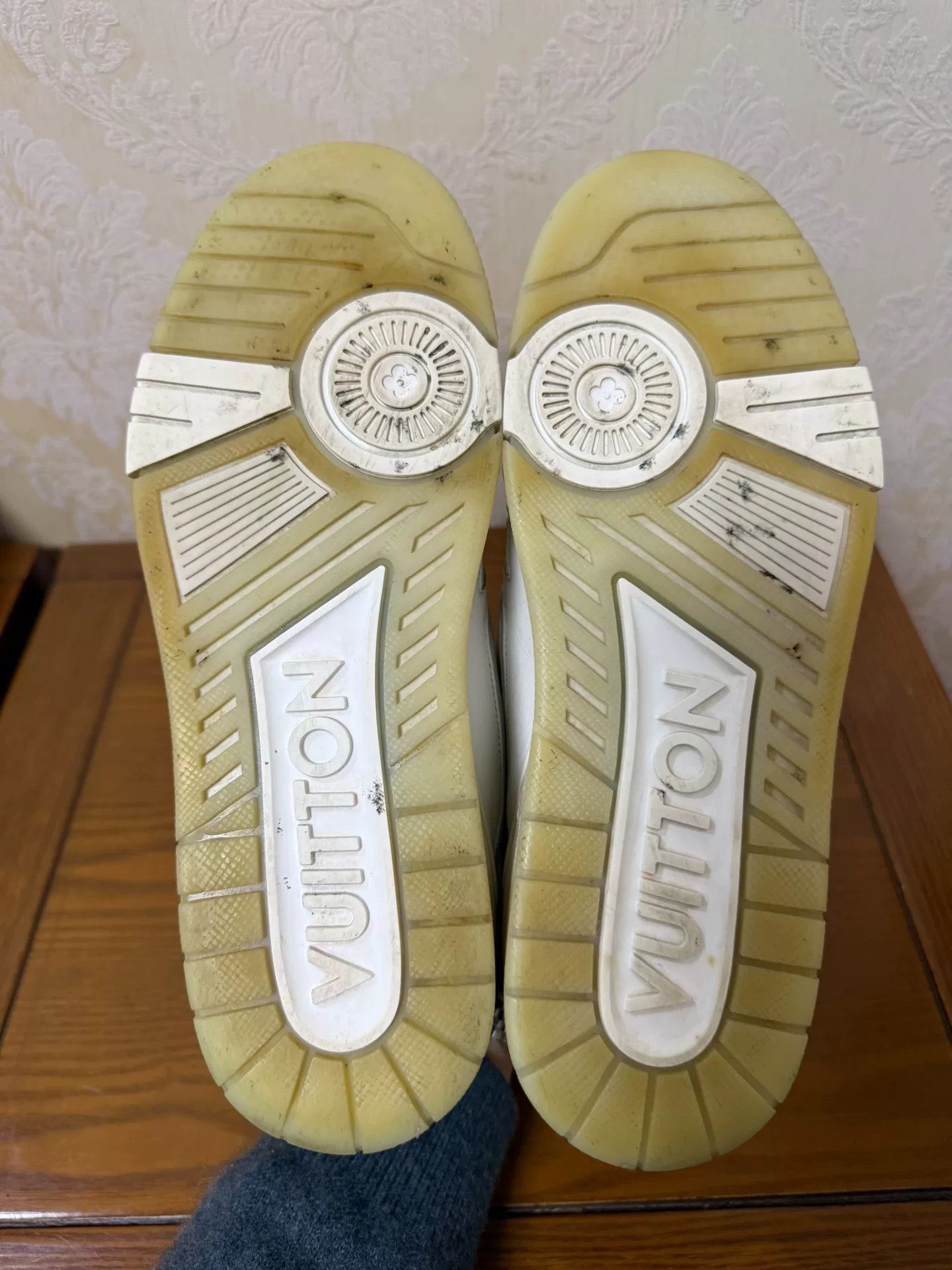 Louis Vuitton LV Trainer White Cement Size 41 Size US 8 / EU 41 - 4 Thumbnail