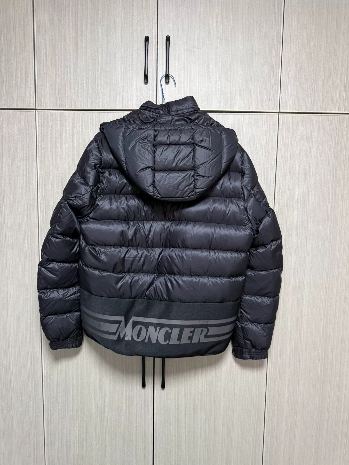 Moncler Moncler FW21 Solid Hooded Down Jacket Size US L / EU 52-54 / 3 - 2 Thumbnail