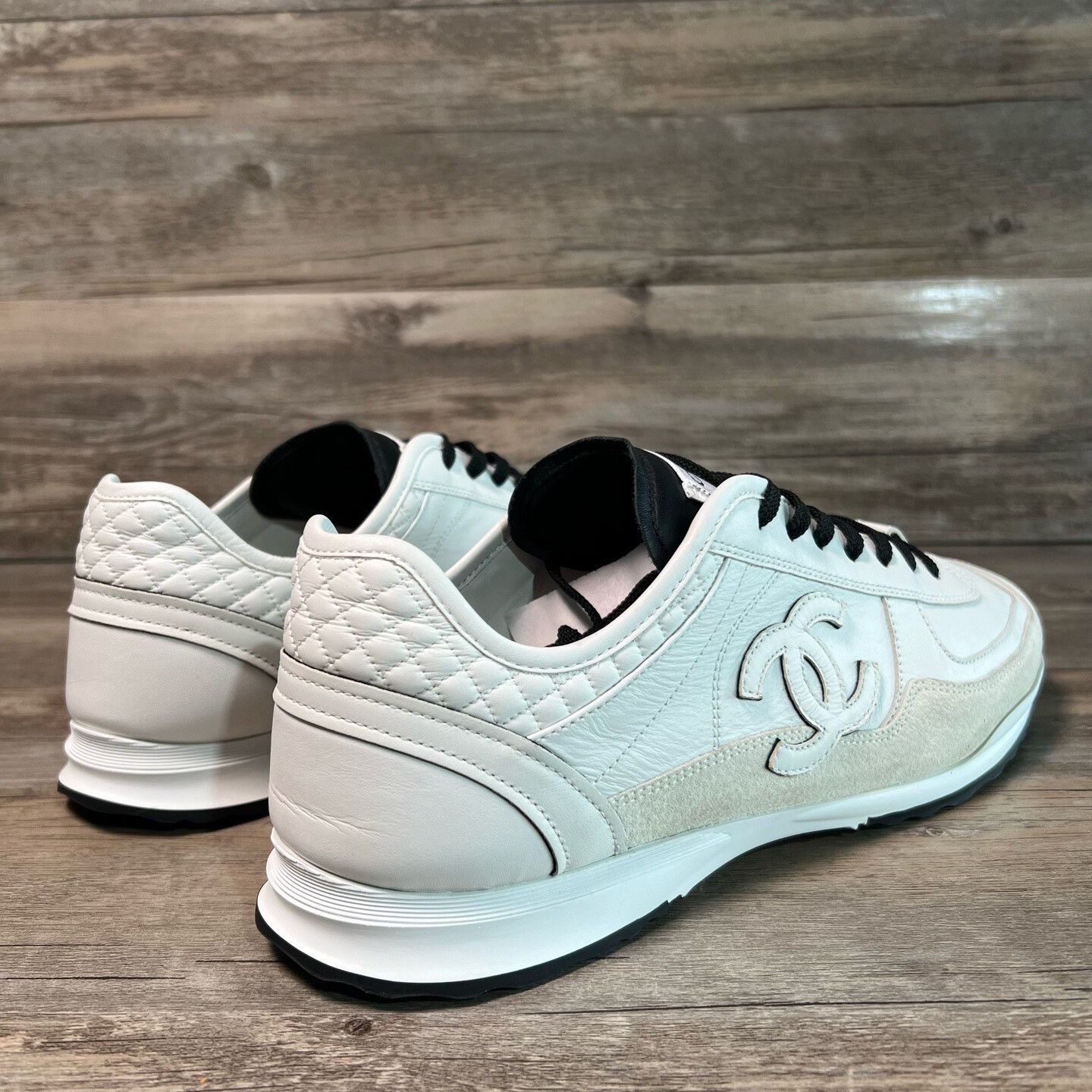 Chanel CHANEL 25P Men's White Leather Trainers Size US 10 / EU 43 - 4 Thumbnail