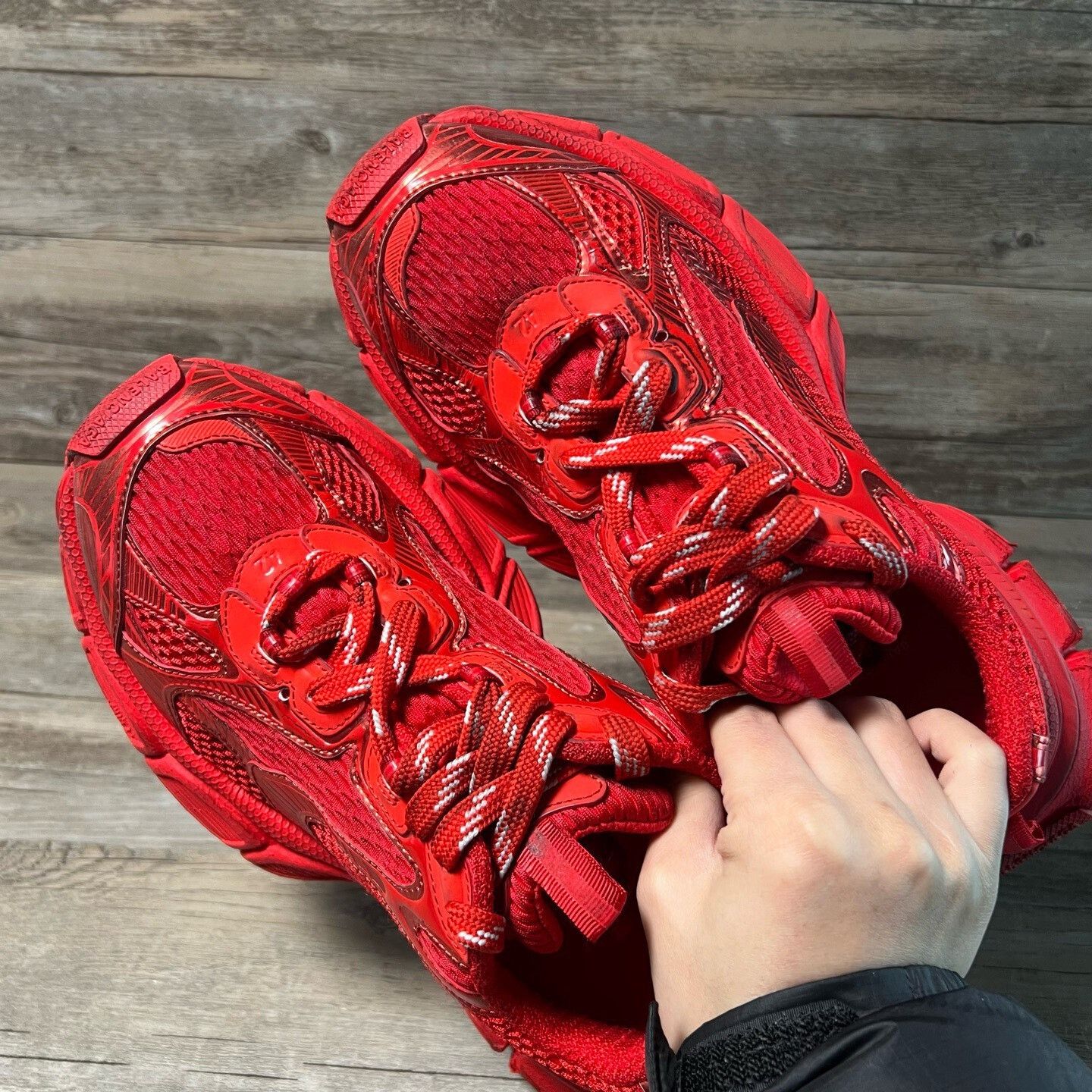 Balenciaga Balenciaga 3XL Red Distressed Dad Shoes Size US 9 / EU 42 - 5 Thumbnail
