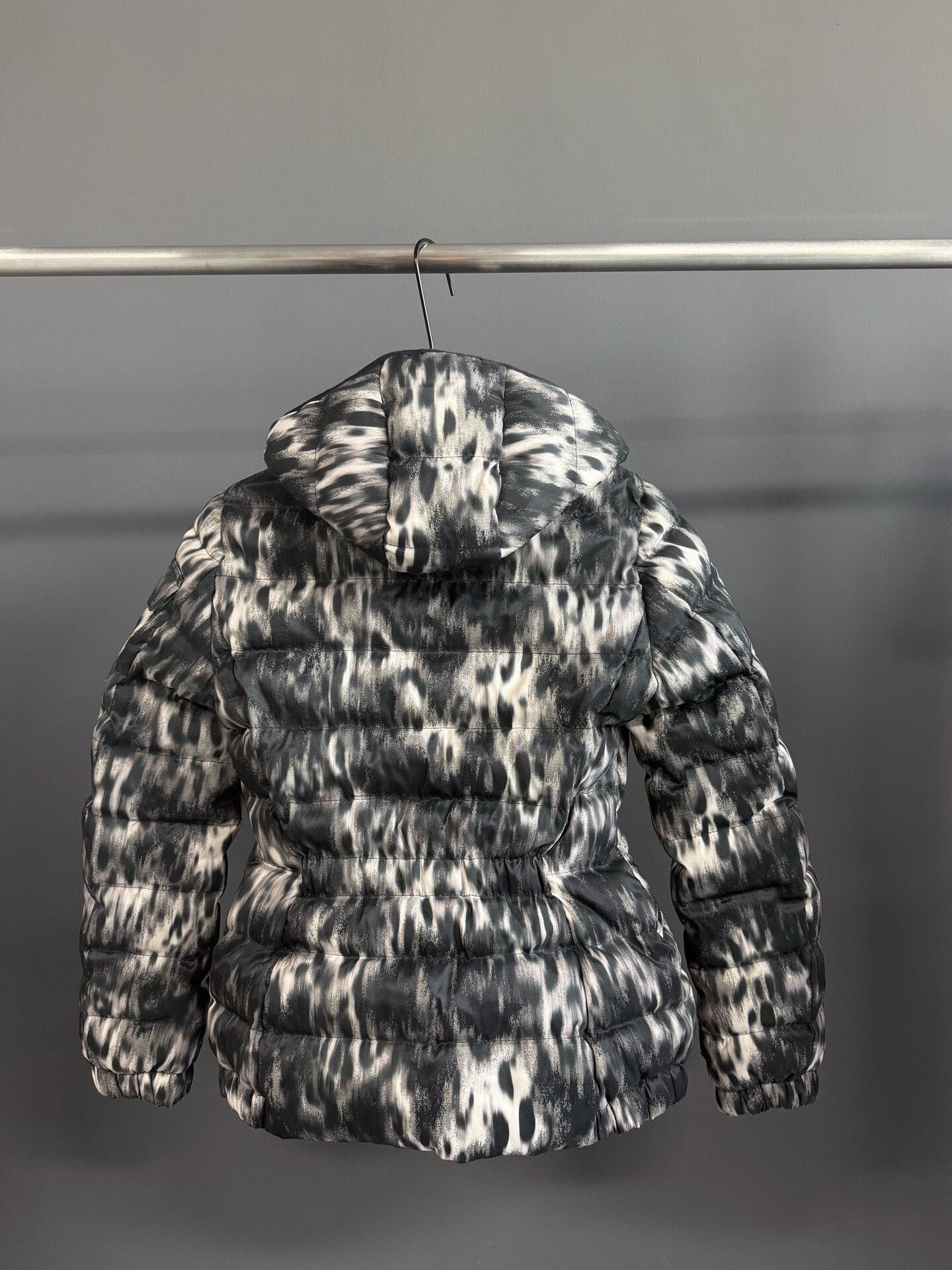 Moncler Moncler Women's Black White Tie-Dye Jacket Size S / US 4 / IT 40 - 2 Thumbnail