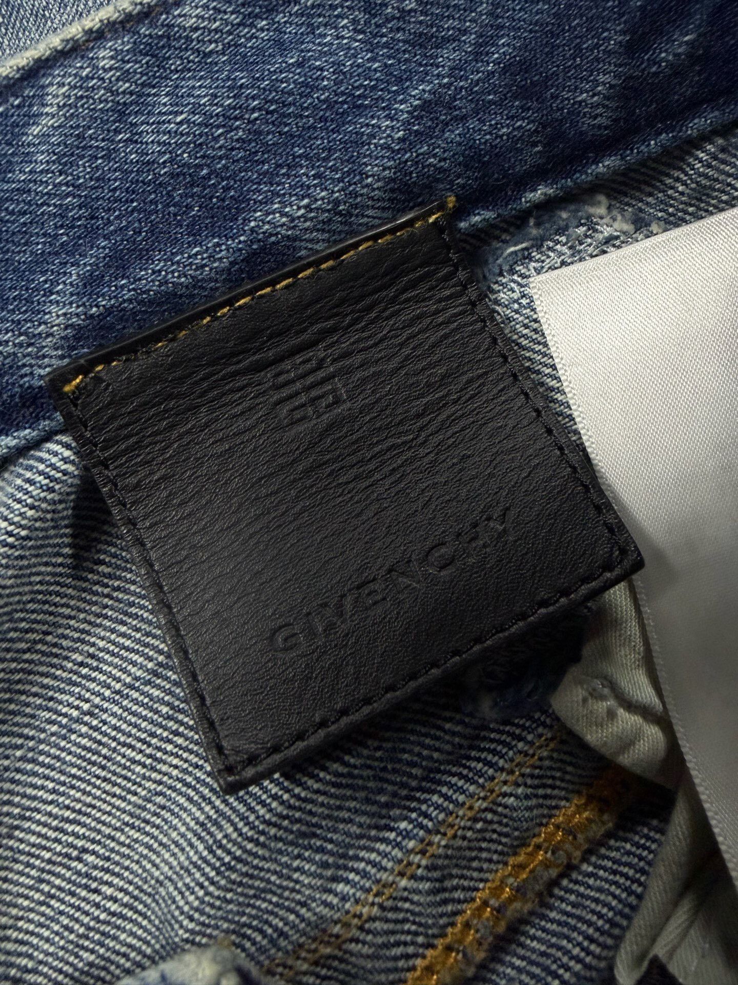 Givenchy Givenchy OG Boro Distressed Patchwork Jeans Size US 29 - 3 Thumbnail