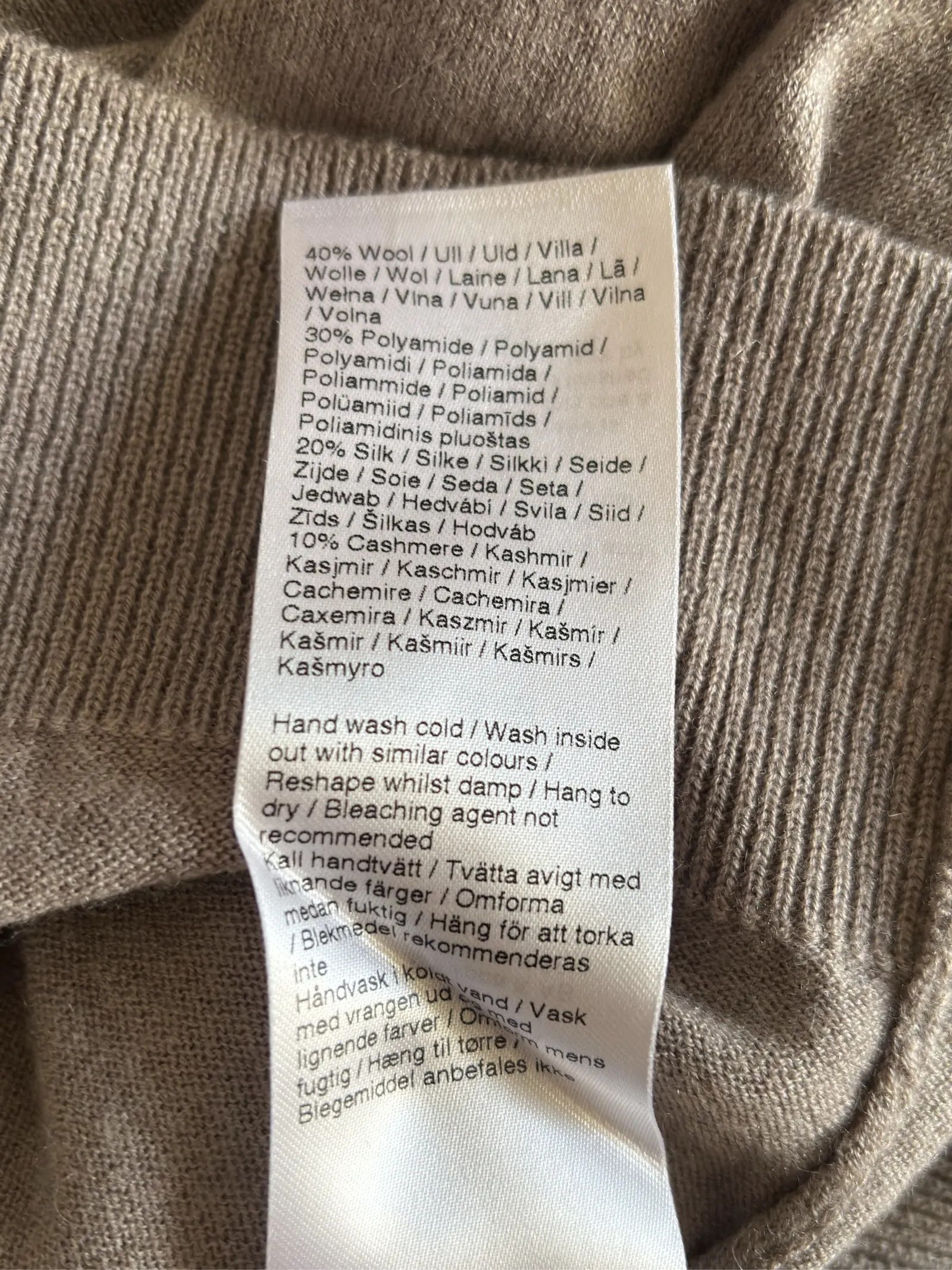 Filippa K Filippa K Frayed R-neck Sweater Size L / US 10 / IT 46 - 3 Thumbnail
