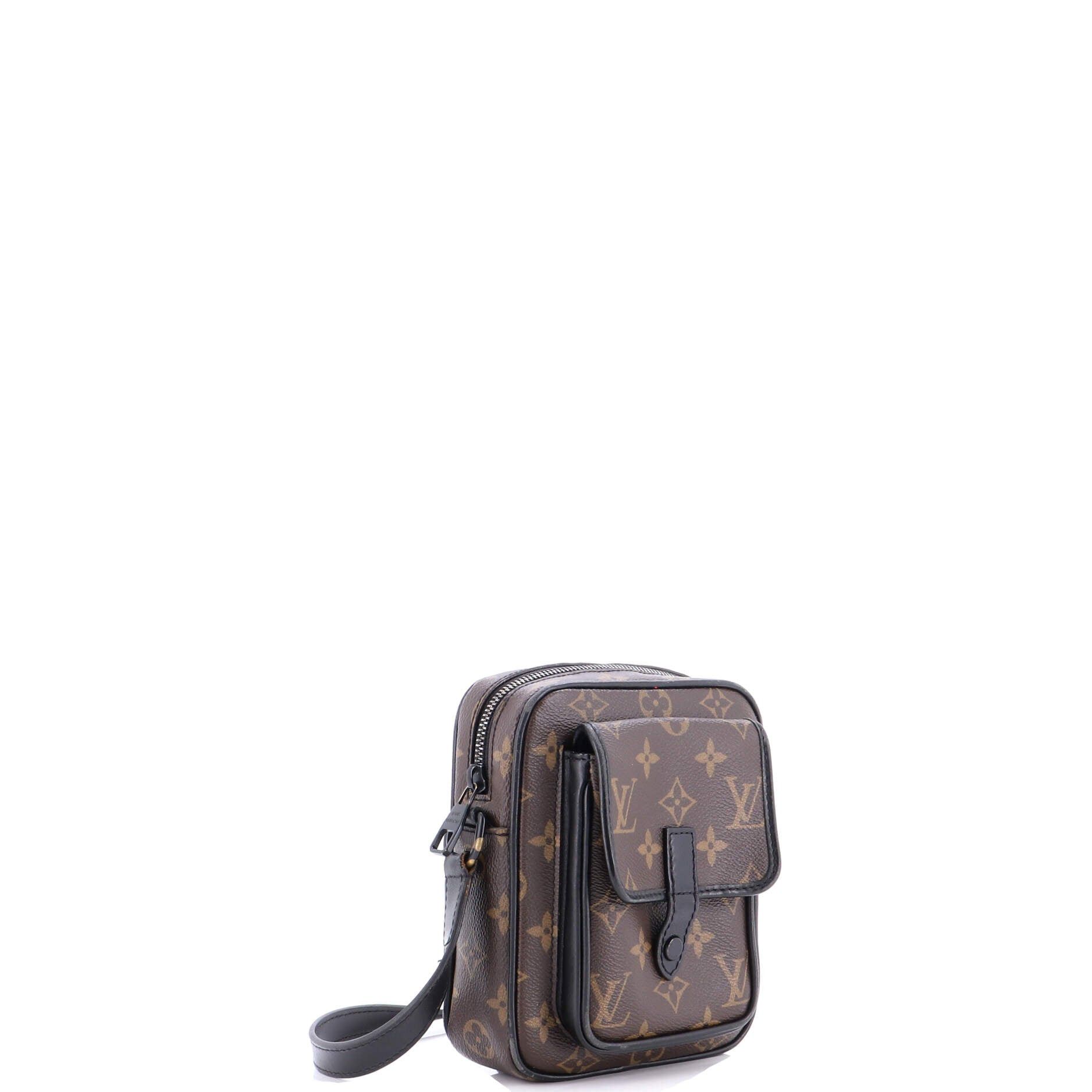 Louis Vuitton Christopher Wearable Wallet Size ONE SIZE - 2 Thumbnail