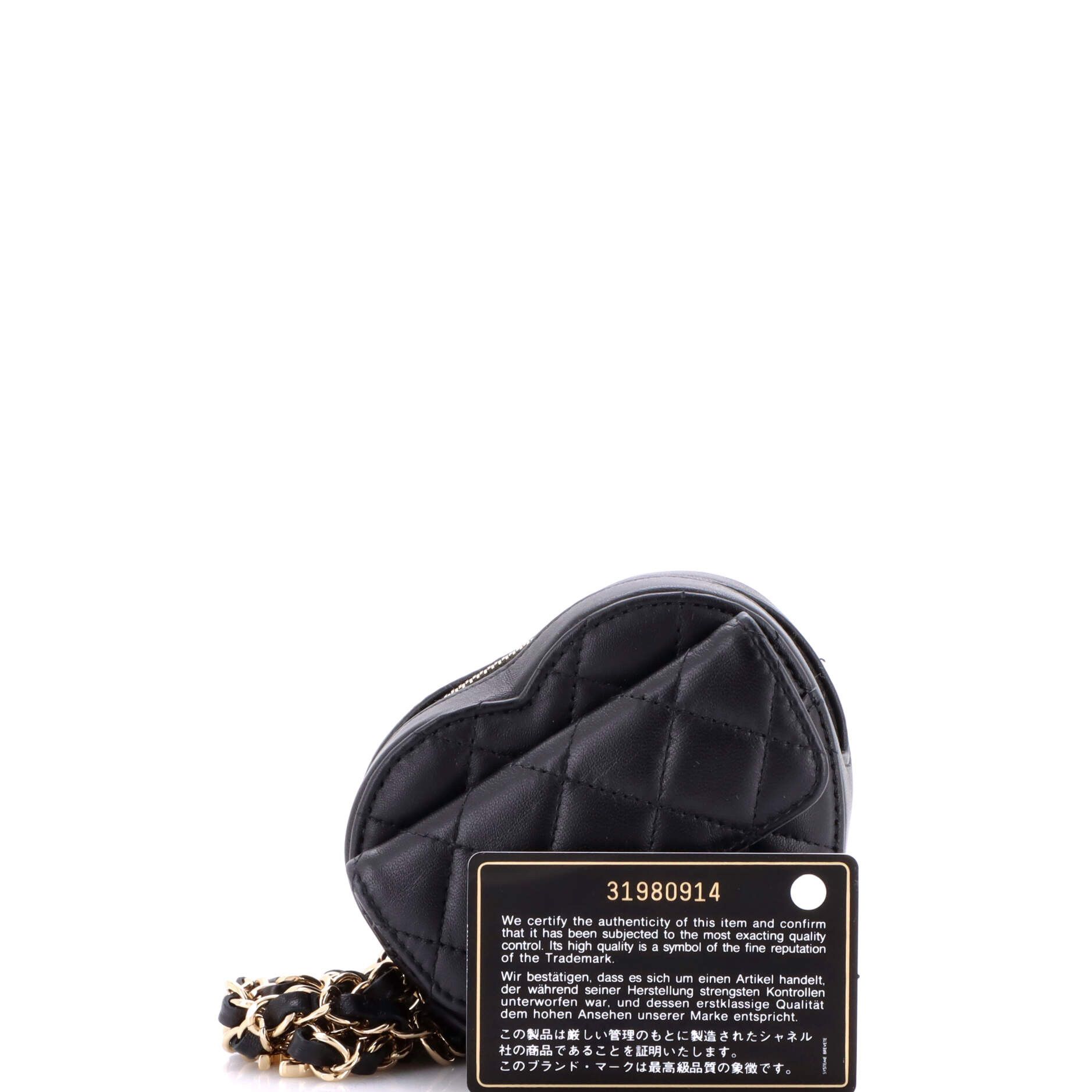 Chanel CC in Love Heart Belt Bag Size ONE SIZE - 2 Thumbnail