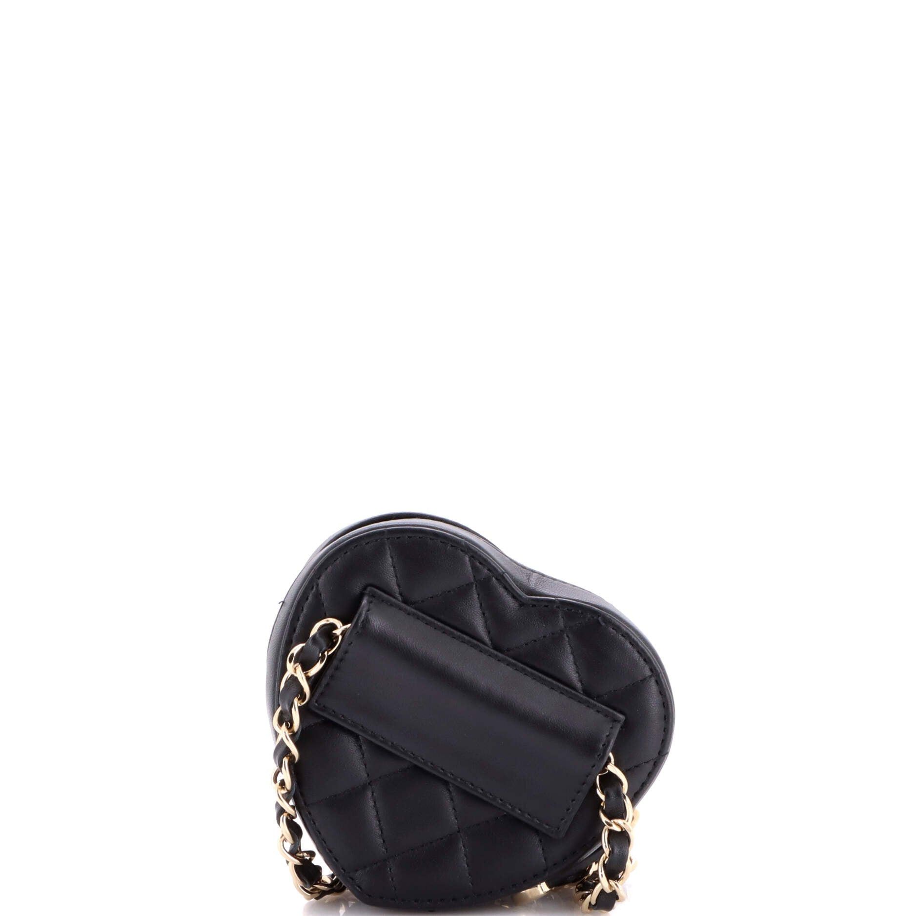 Chanel CC in Love Heart Belt Bag Size ONE SIZE - 4 Thumbnail