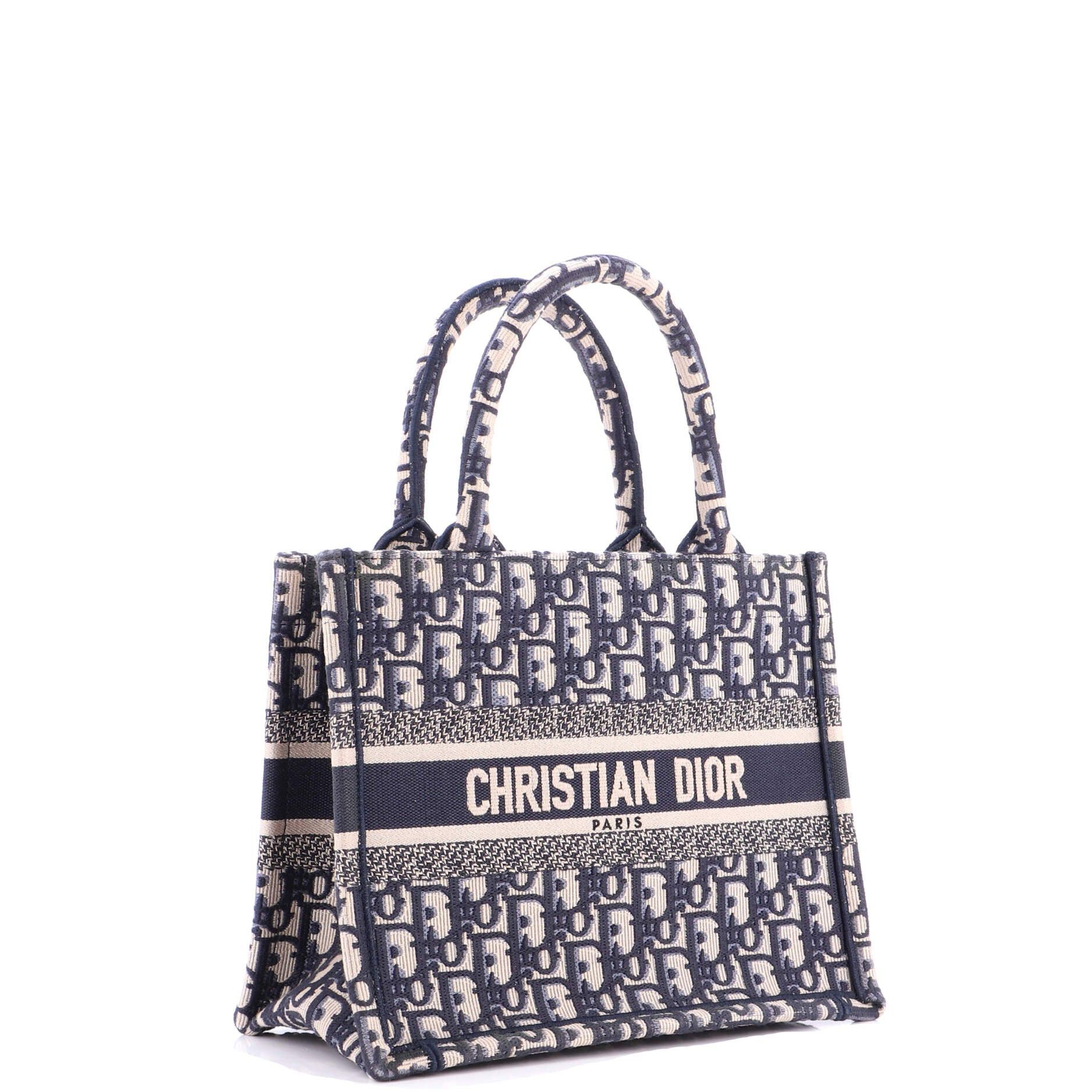 Dior Book Tote Size ONE SIZE - 2 Thumbnail