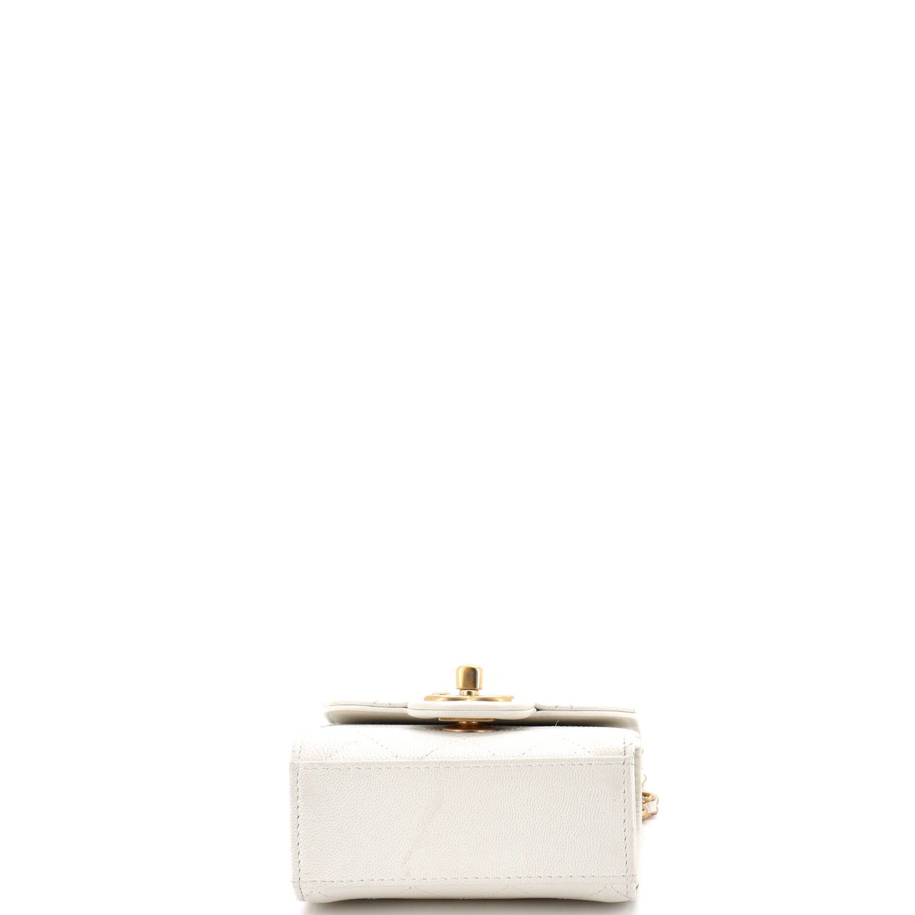 Chanel Chic Pearls Flap Clutch with Chain Size ONE SIZE - 5 Thumbnail