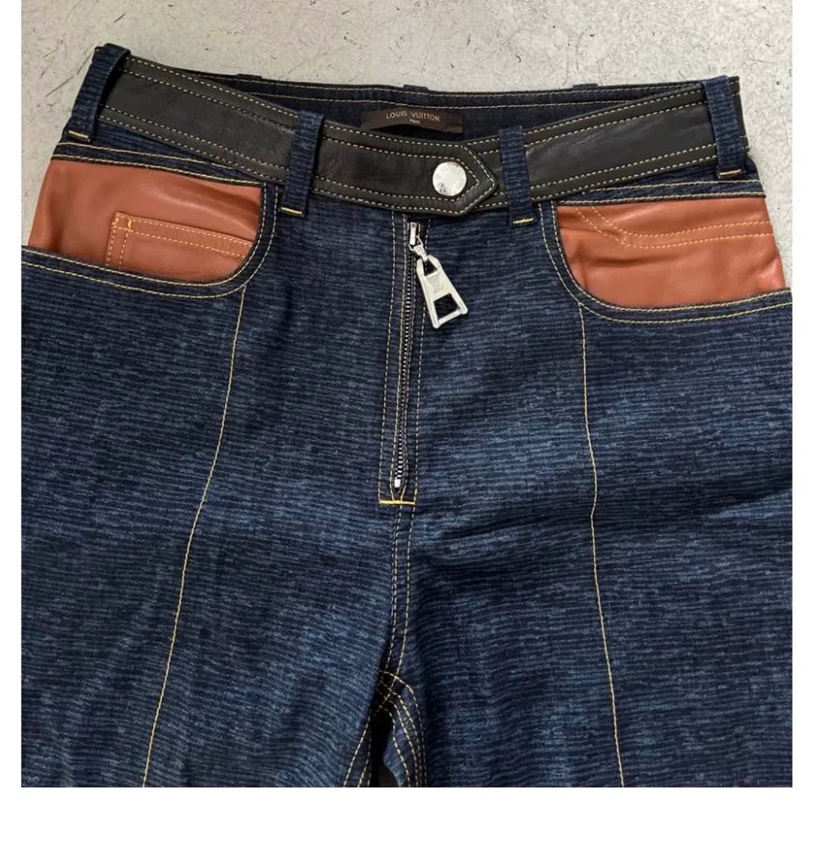 Louis Vuitton Louis Vuitton Jeans Size 26" / US 2 / IT 38 - 2 Thumbnail