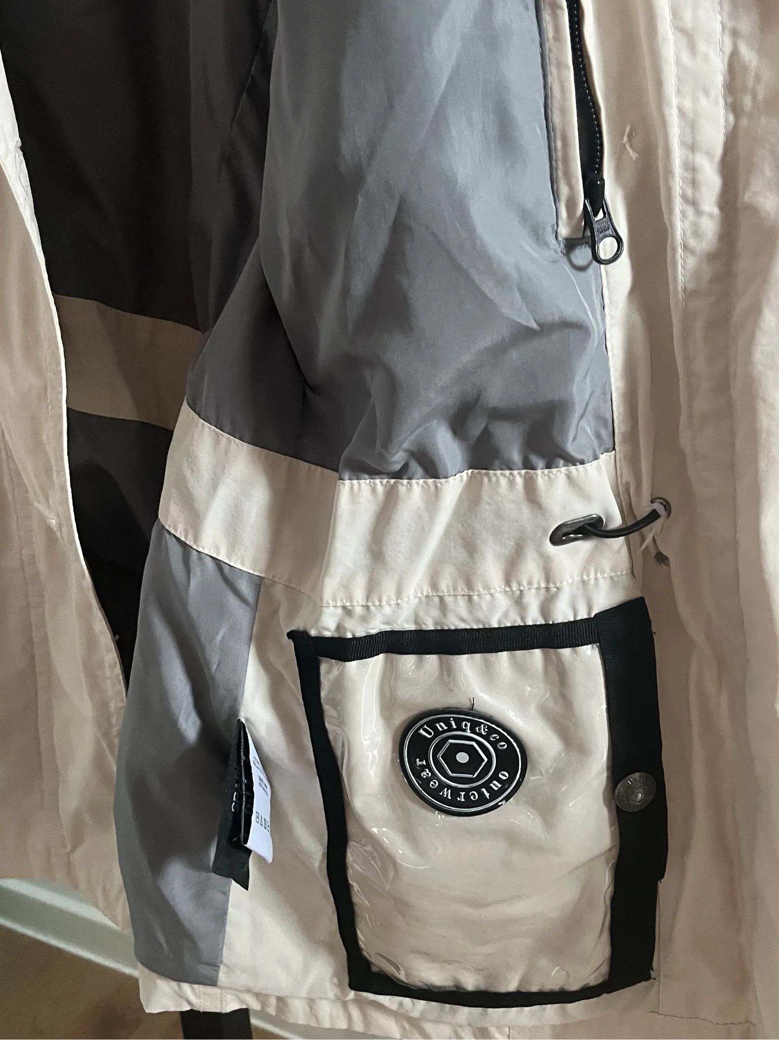 Uniqlo Uniqlo Jacket Size M / US 6-8 / IT 42-44 - 4 Thumbnail