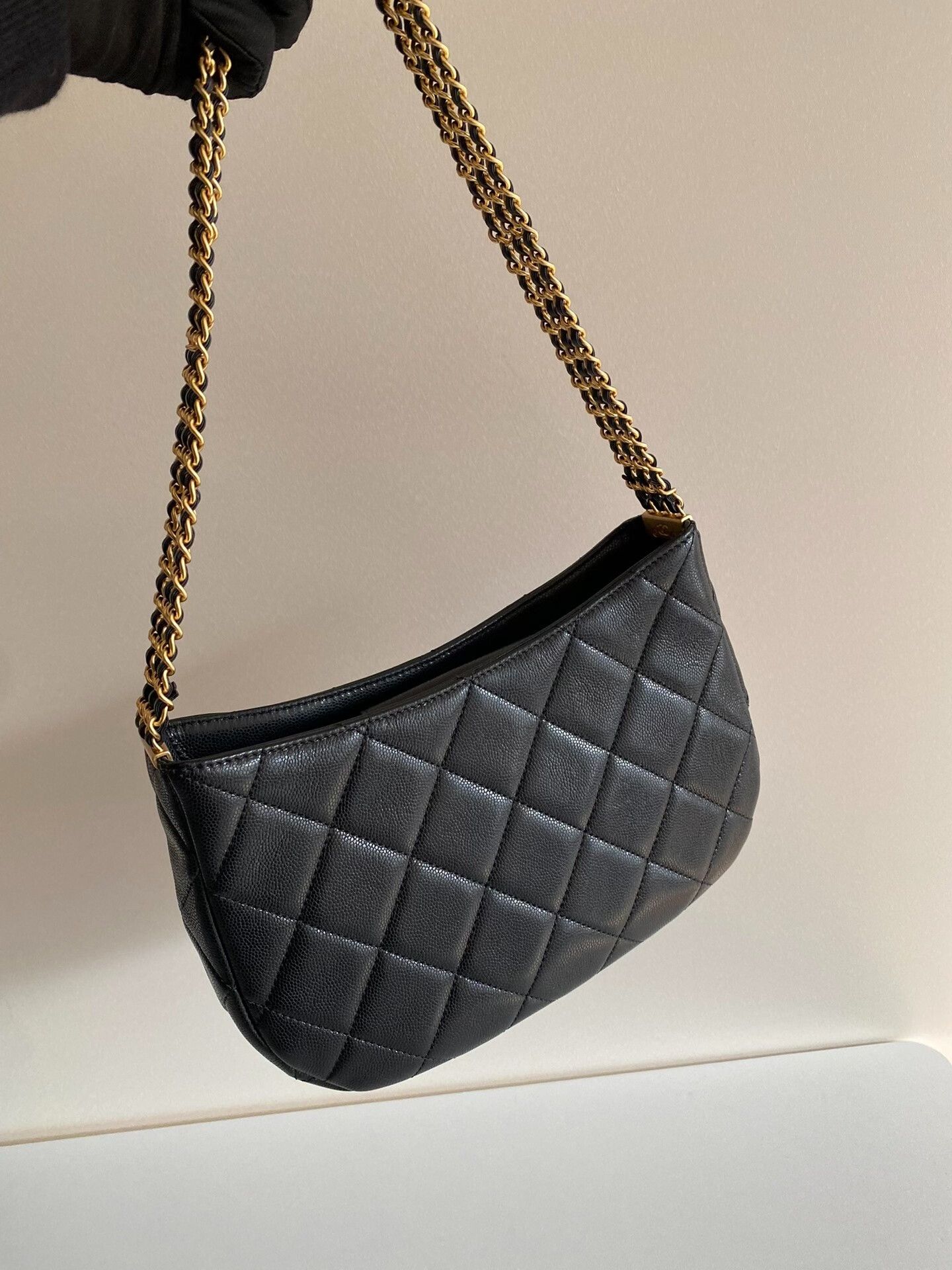 Chanel Pre-loved Bag Very good condition Size ONE SIZE - 5 Thumbnail