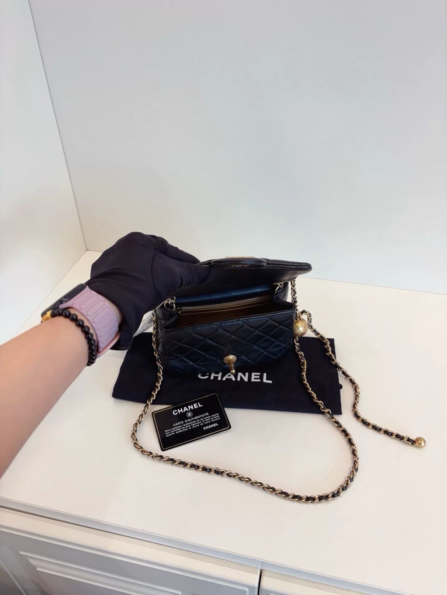 Chanel Pre-loved Bag Very good condition Size ONE SIZE - 8 Thumbnail