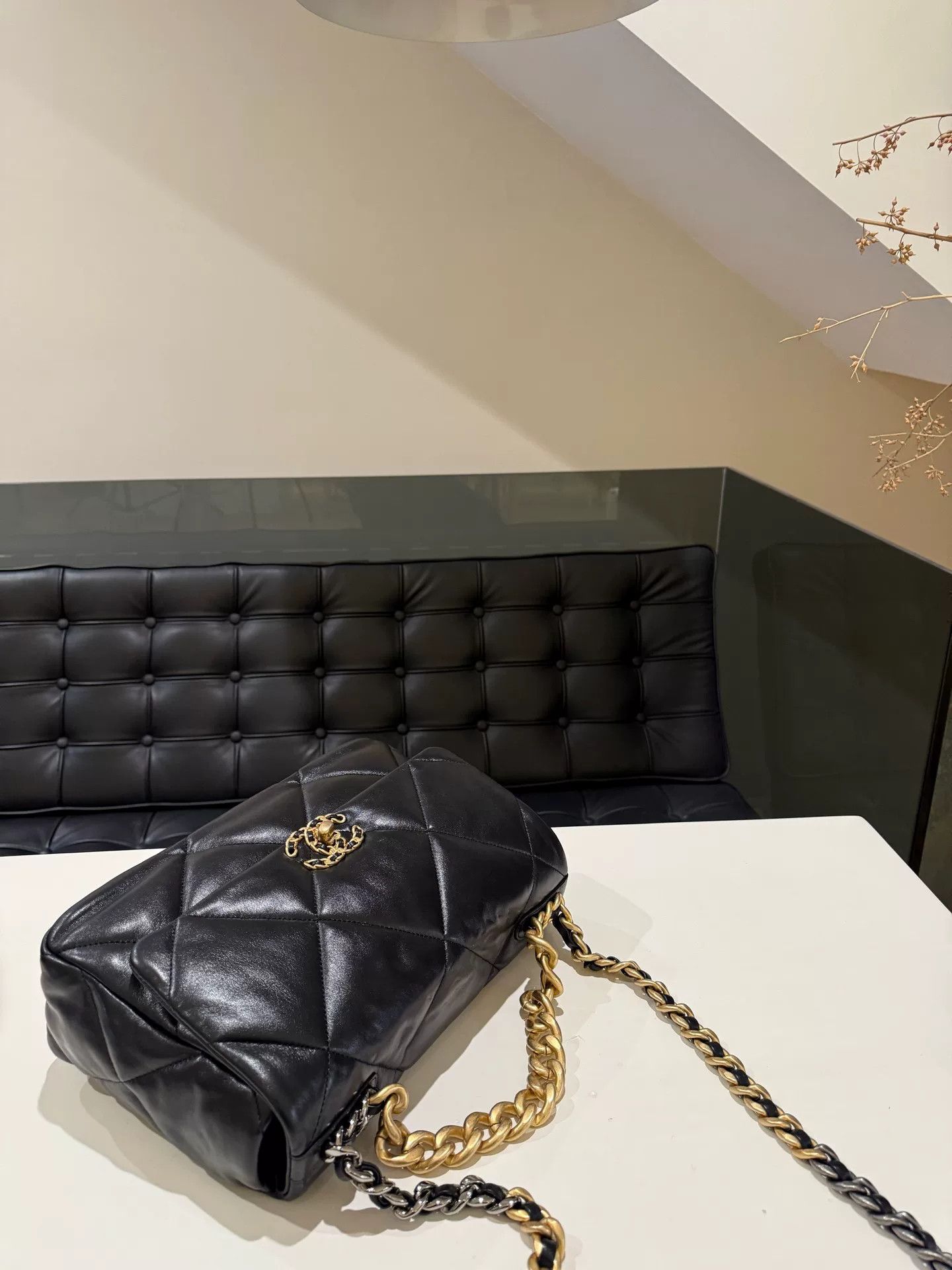 Chanel Pre-loved Bag Very good condition Size ONE SIZE - 6 Thumbnail