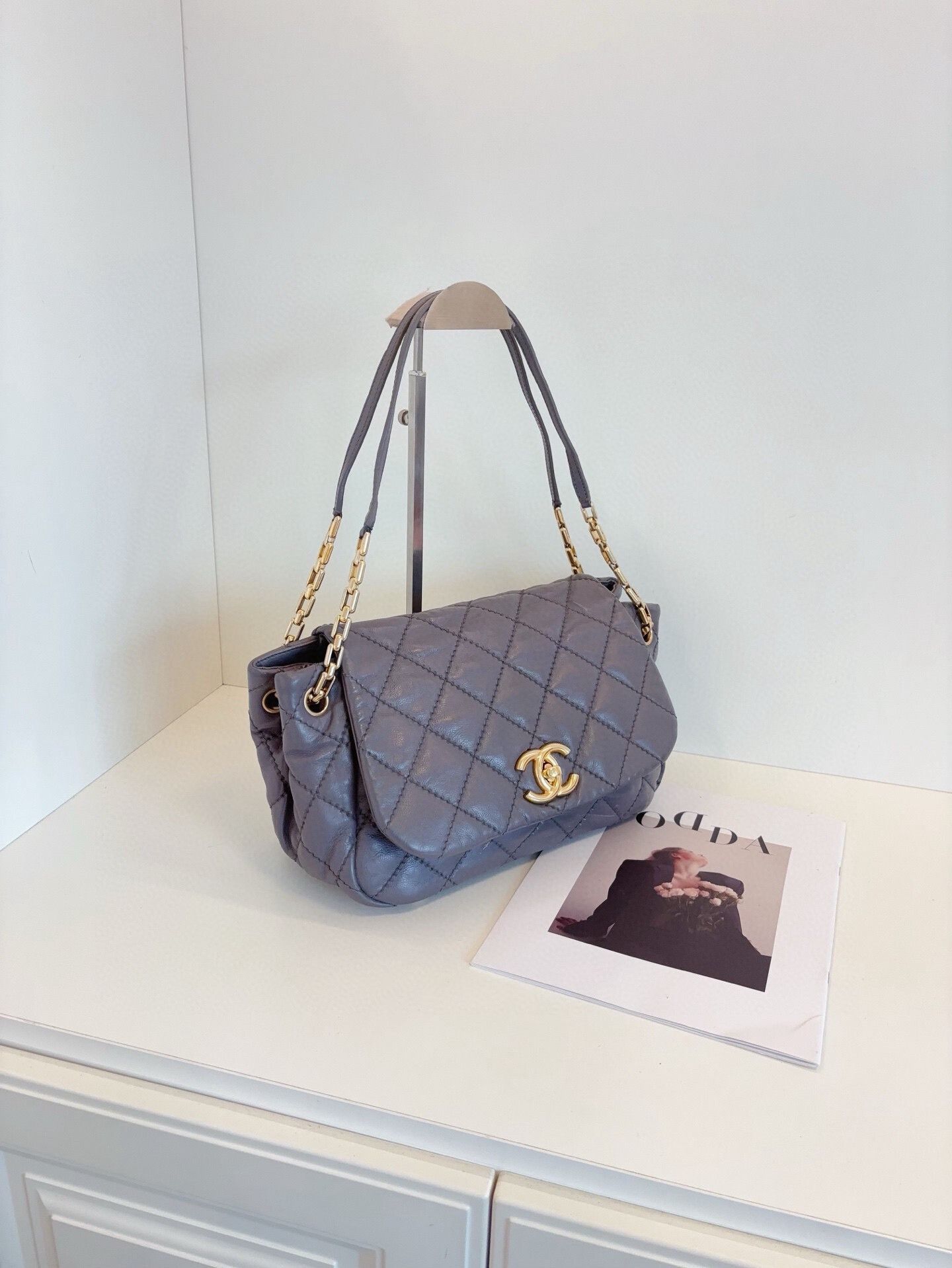 Chanel Pre-loved Bag Very good condition Size ONE SIZE - 3 Thumbnail