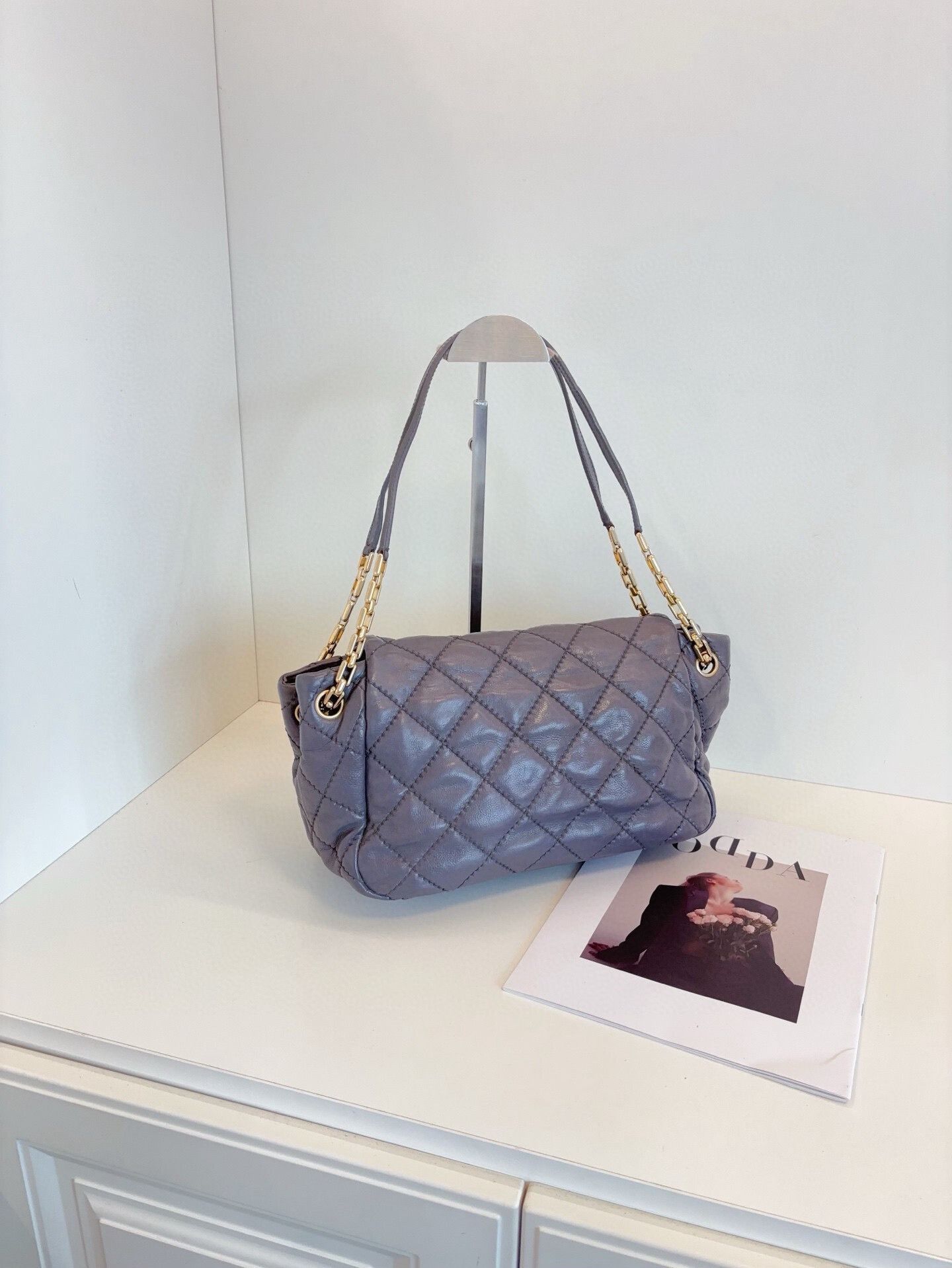 Chanel Pre-loved Bag Very good condition Size ONE SIZE - 2 Thumbnail