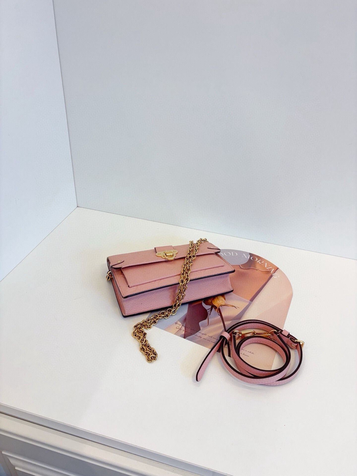 Louis Vuitton Pre-loved Bag Very good condition Size ONE SIZE - 5 Thumbnail
