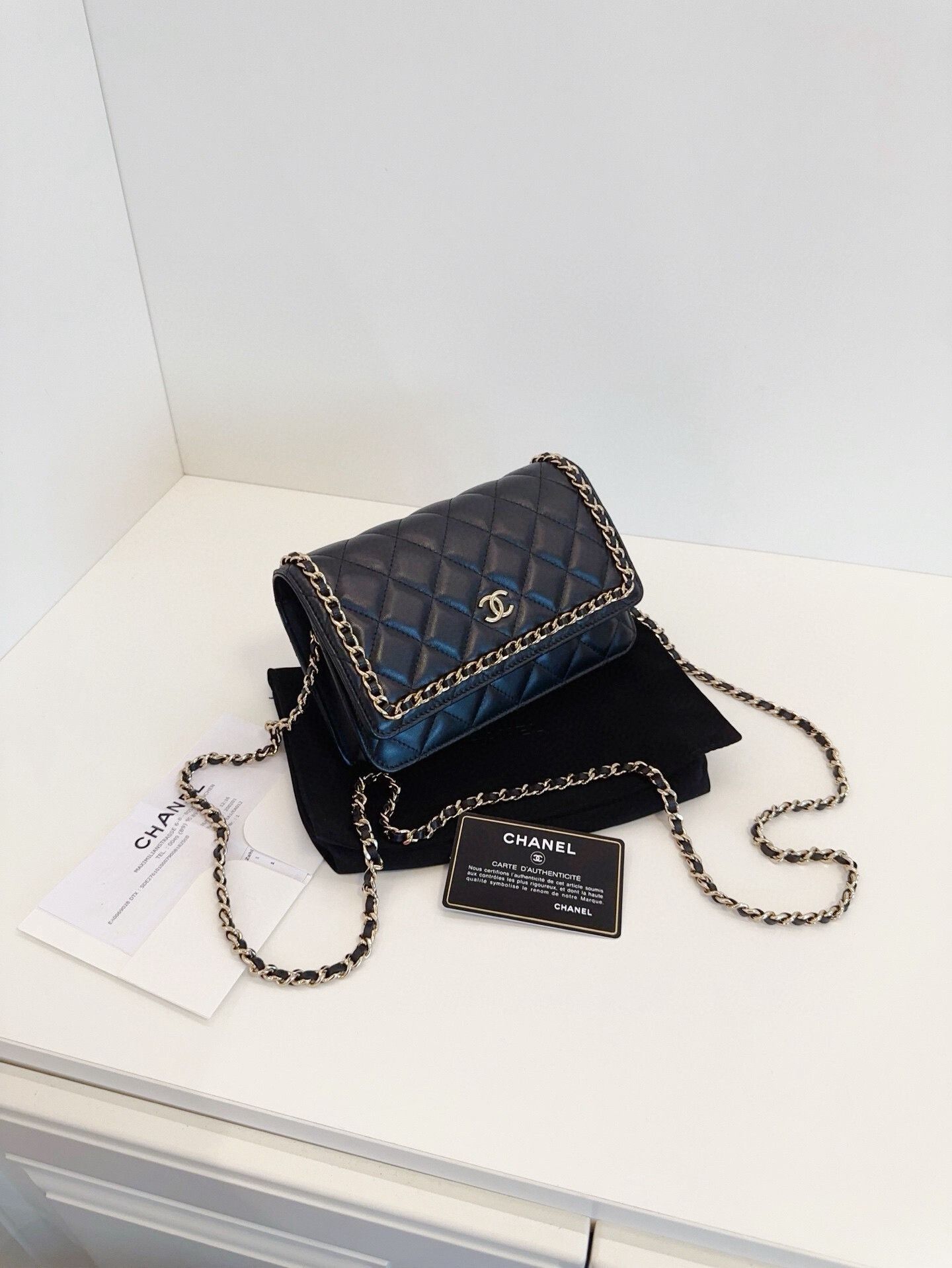 Chanel Pre-loved Bag Very good condition Size ONE SIZE - 2 Thumbnail