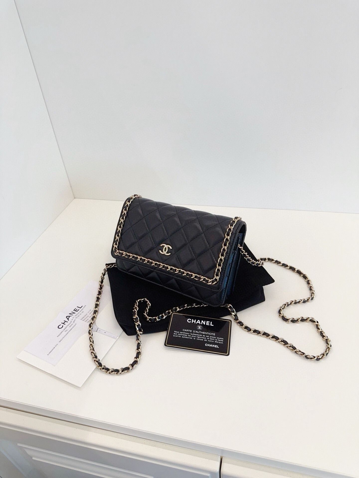 Chanel Pre-loved Bag Very good condition Size ONE SIZE - 7 Thumbnail