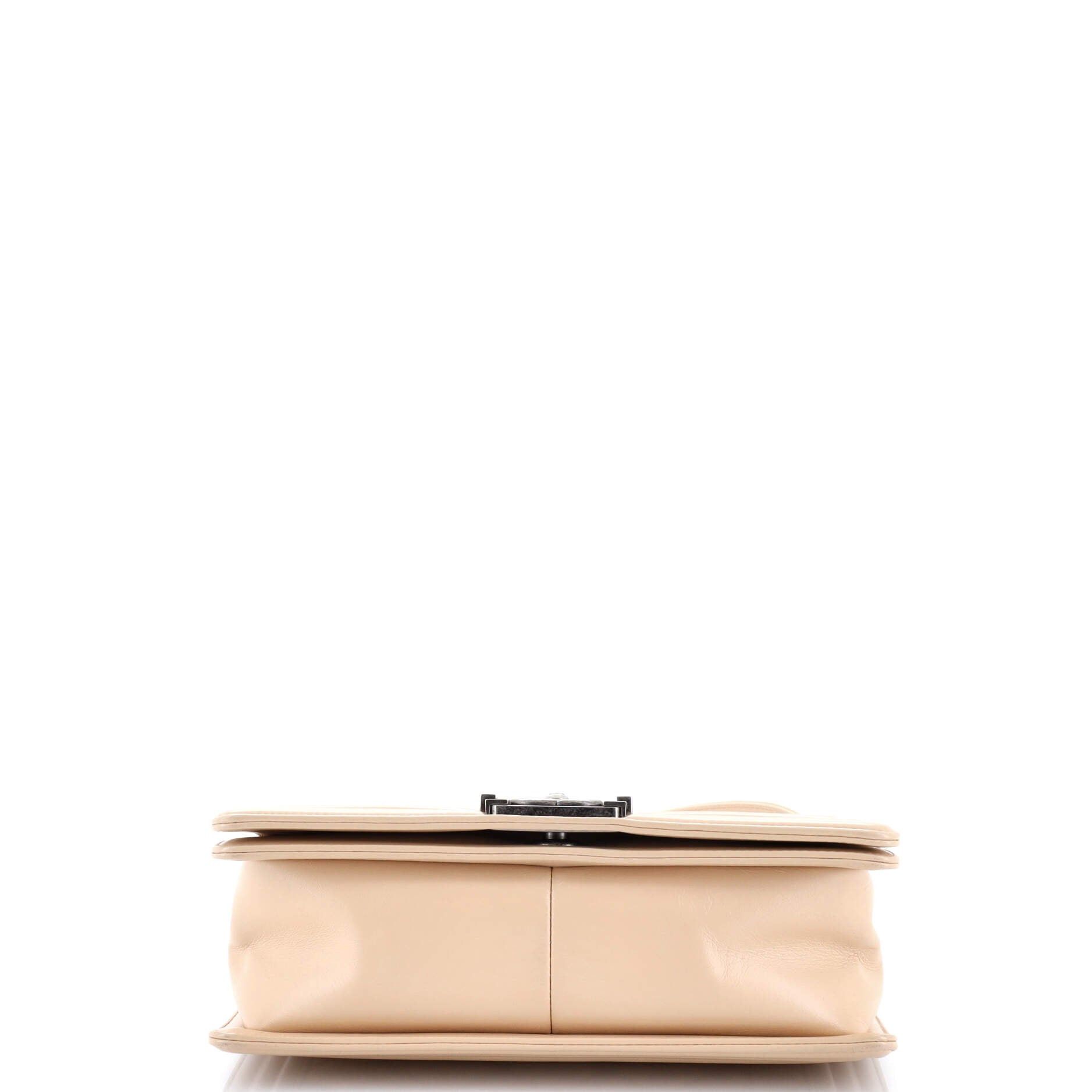 Chanel Boy Flap Bag Size ONE SIZE - 4 Thumbnail