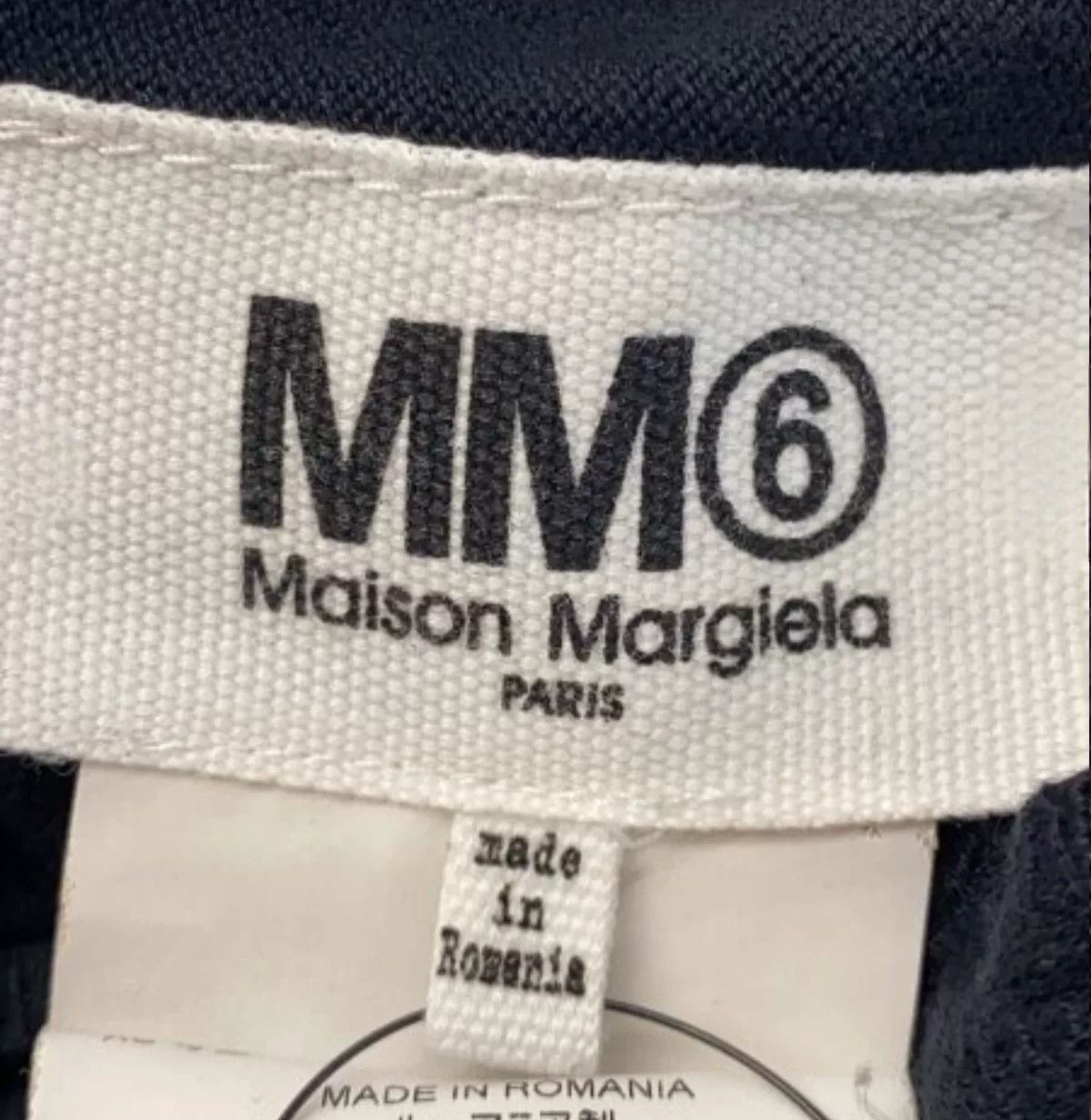 Maison Margiela MM6 Maison Margiela One-Sleeve Knit Top Size XS / US 0-2 / IT 36-38 - 4 Thumbnail