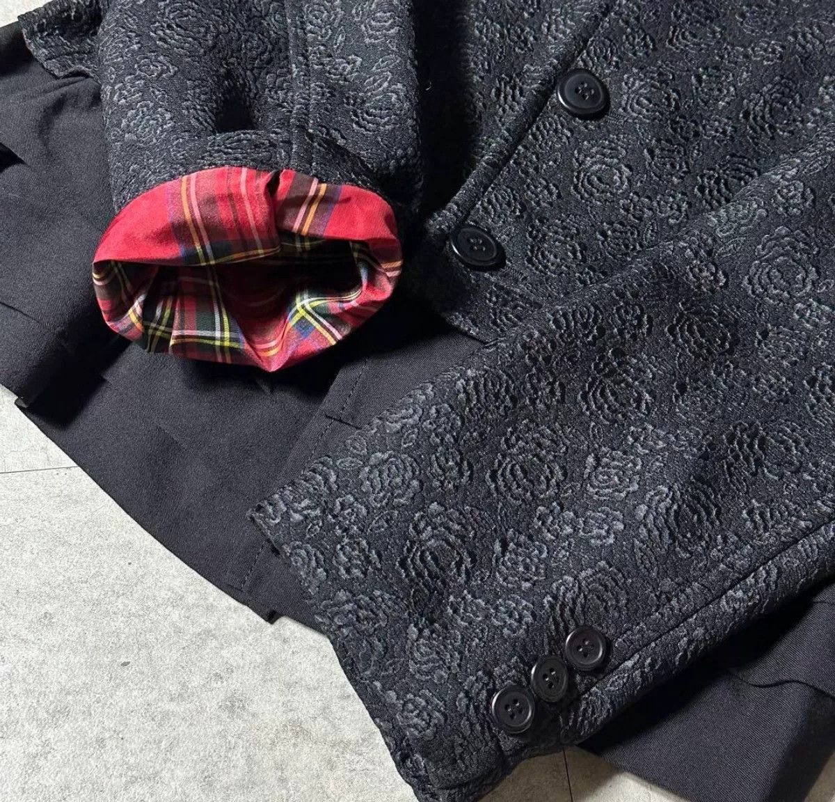 Comme des Garcons COMME des GARCONS Crewneck Floral Embroidery Wool Jacket Size M / US 6-8 / IT 42-44 - 8 Thumbnail
