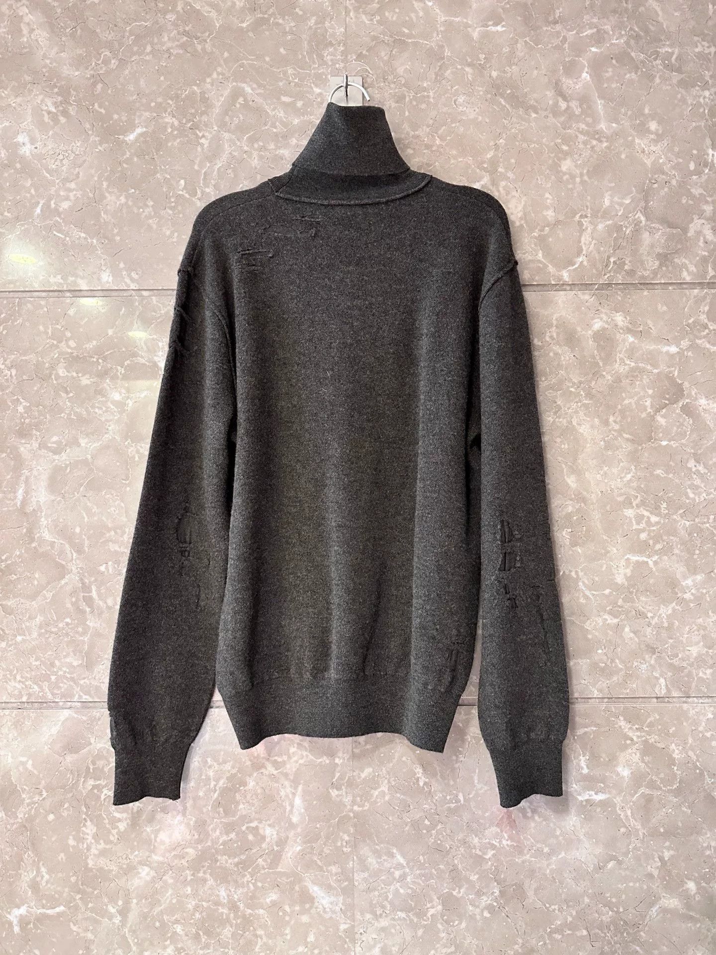 Balenciaga Balenciaga Men's Turtleneck Sweater Size US S / EU 44-46 / 1 - 2 Thumbnail