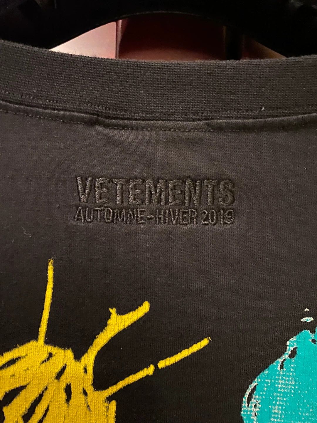 Vetements VETEMENTS Graffiti Short Sleeve Size US S / EU 44-46 / 1 - 6 Thumbnail
