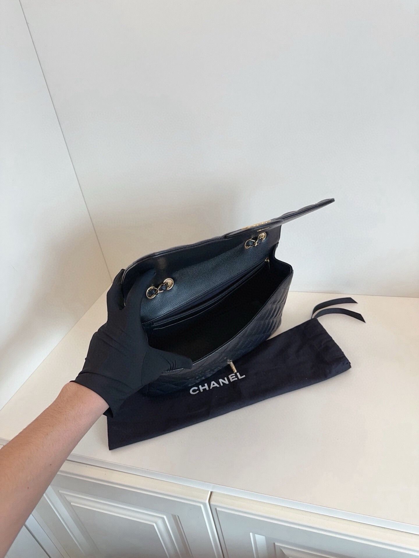 Chanel Pre-loved Bag Very good condition Size ONE SIZE - 7 Thumbnail