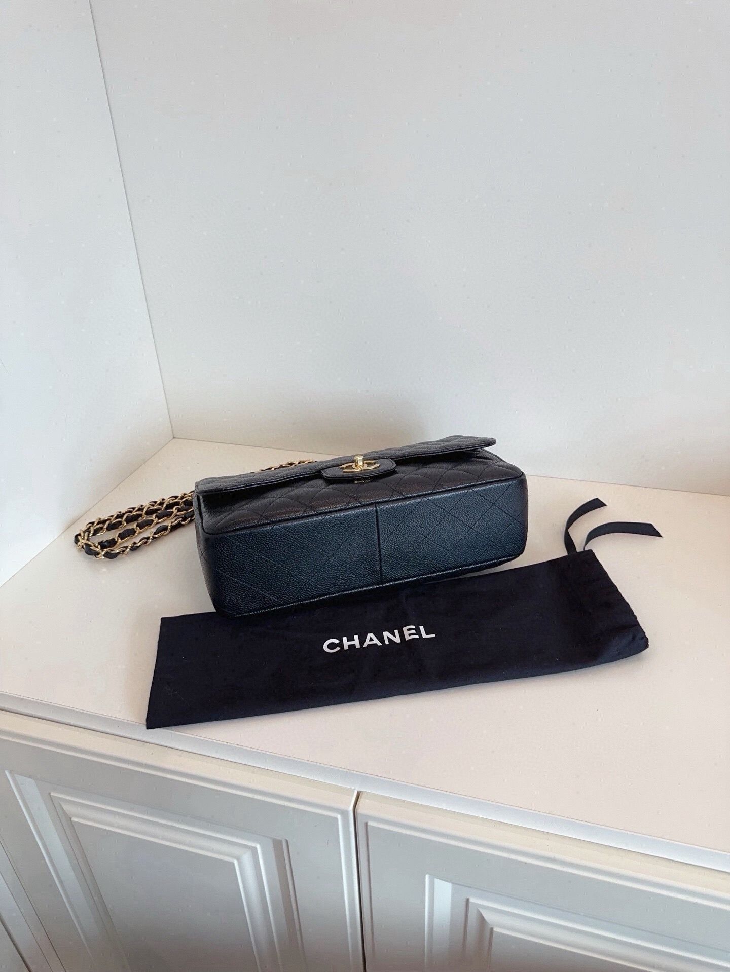 Chanel Pre-loved Bag Very good condition Size ONE SIZE - 4 Thumbnail