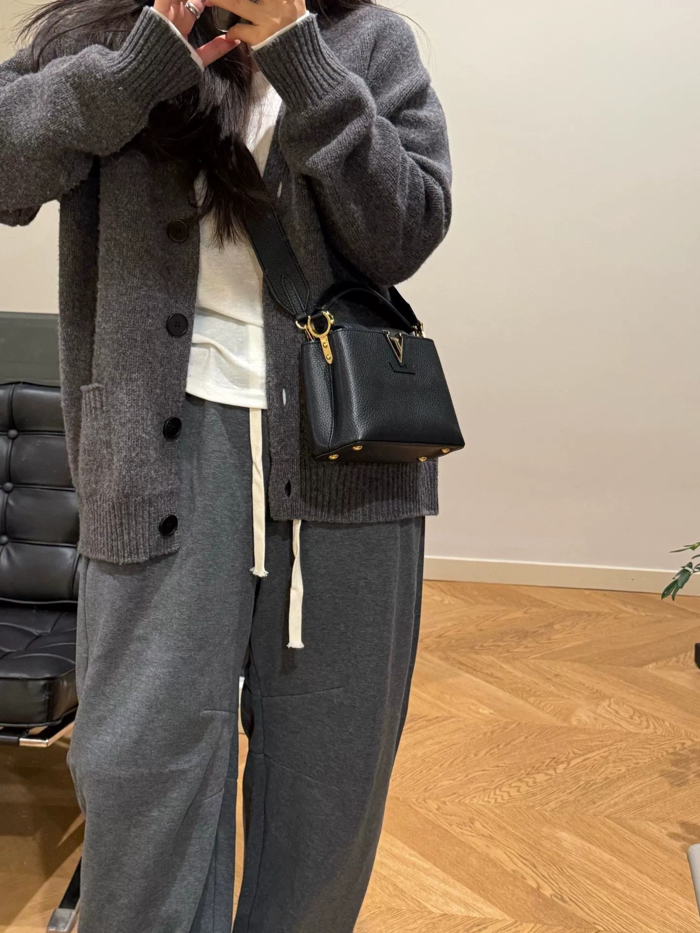 Louis Vuitton Pre-loved Bag Very good condition Size ONE SIZE - 7 Thumbnail