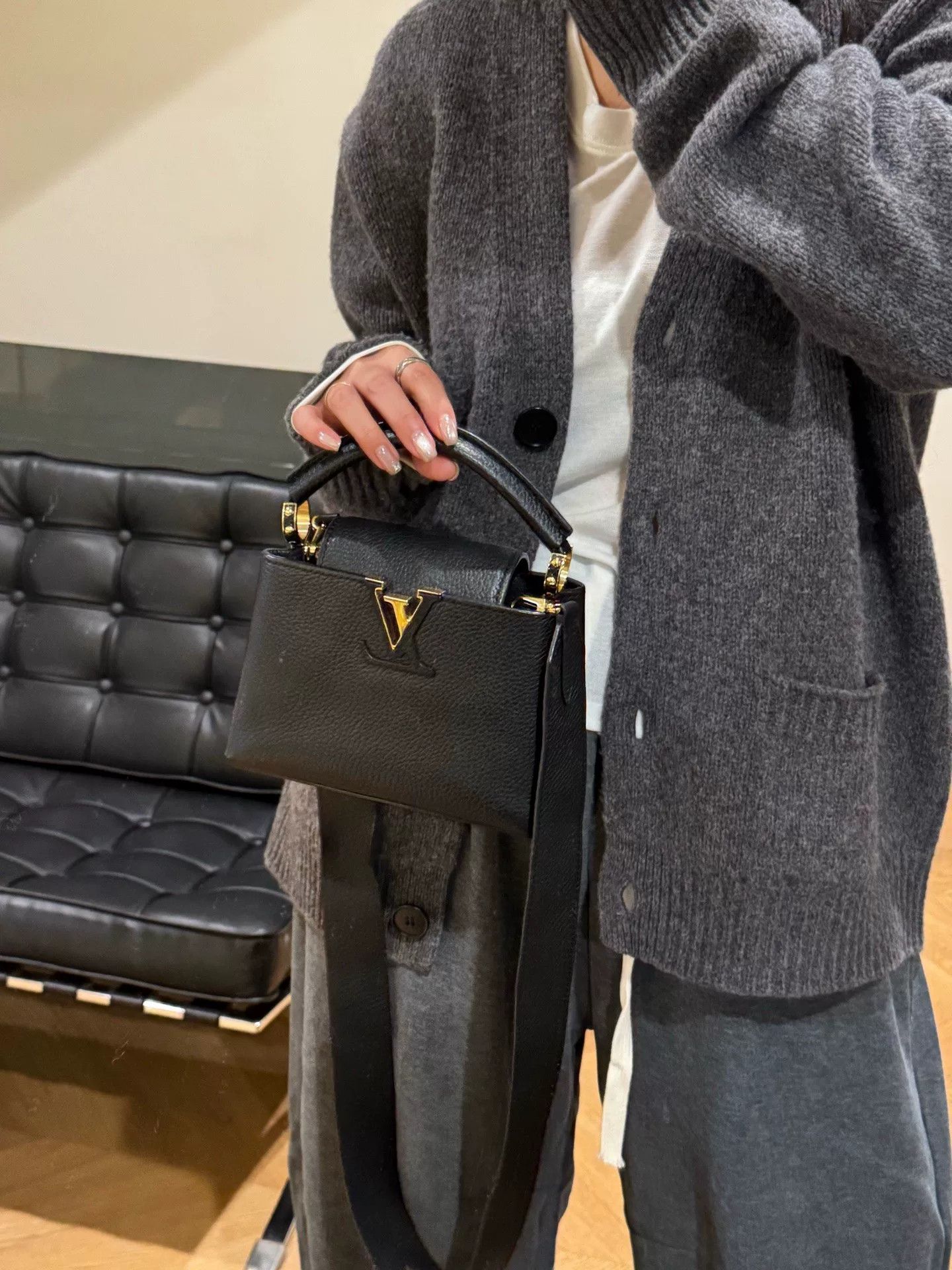 Louis Vuitton Pre-loved Bag Very good condition Size ONE SIZE - 9 Thumbnail
