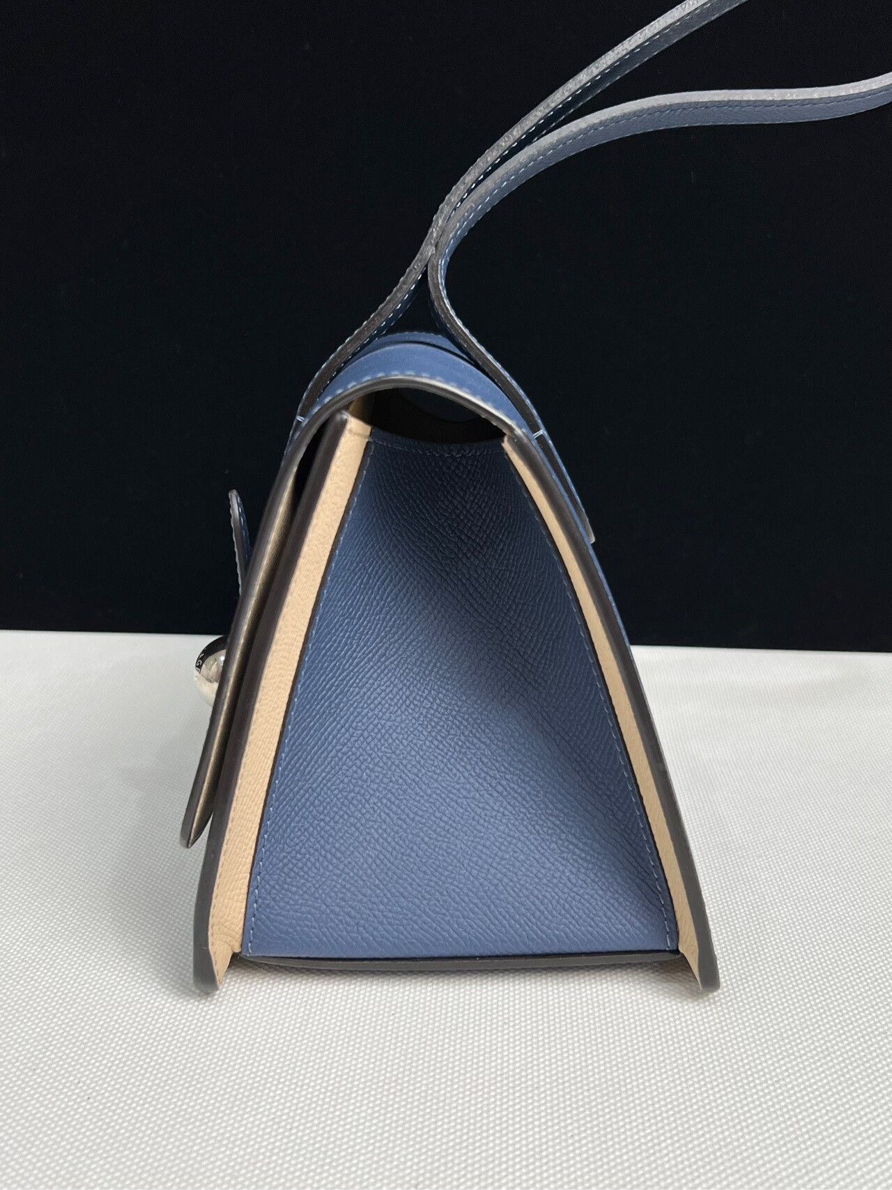 Moynat Pre-loved Bag Very good condition Size ONE SIZE - 3 Thumbnail