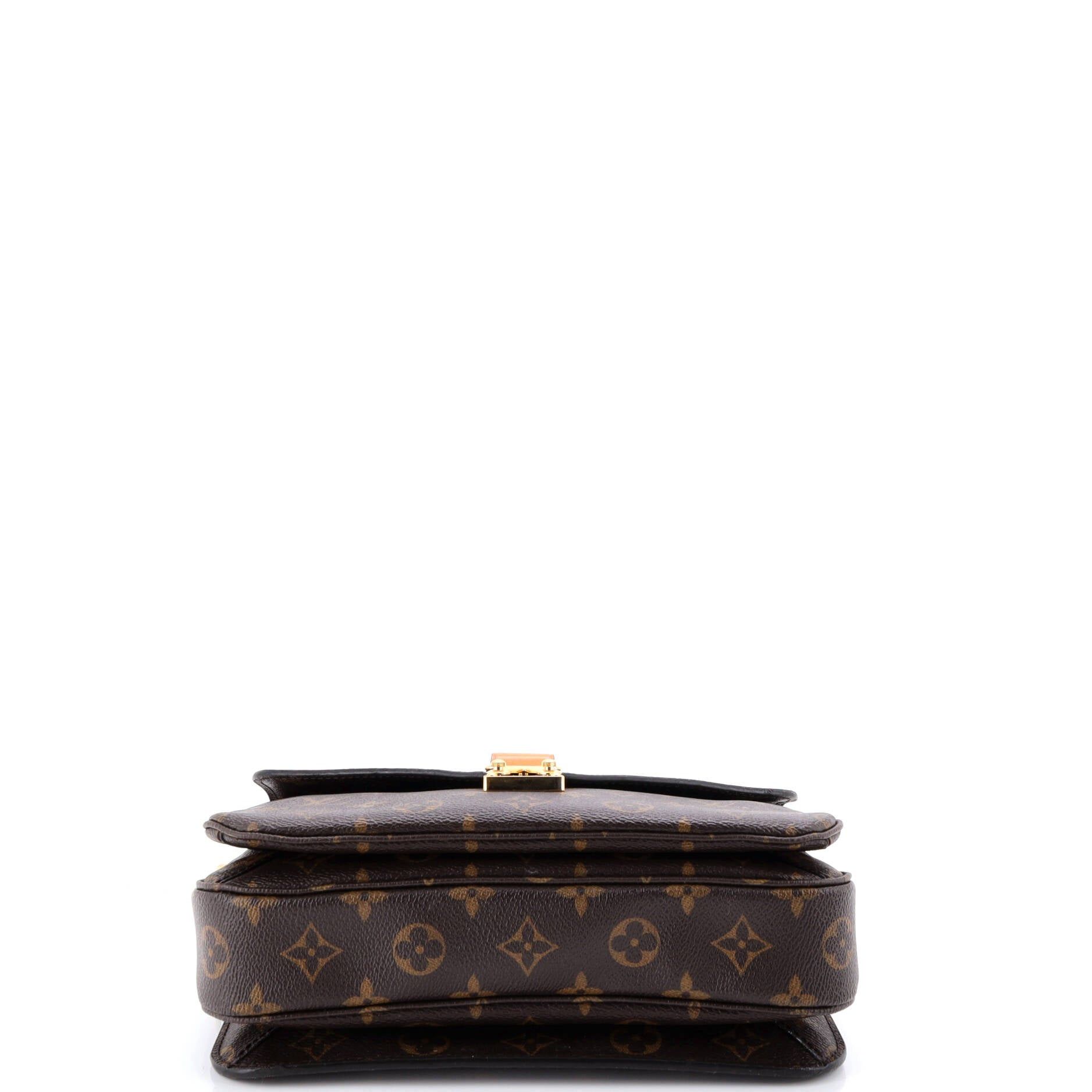 Louis Vuitton Pochette Metis Size ONE SIZE - 4 Thumbnail