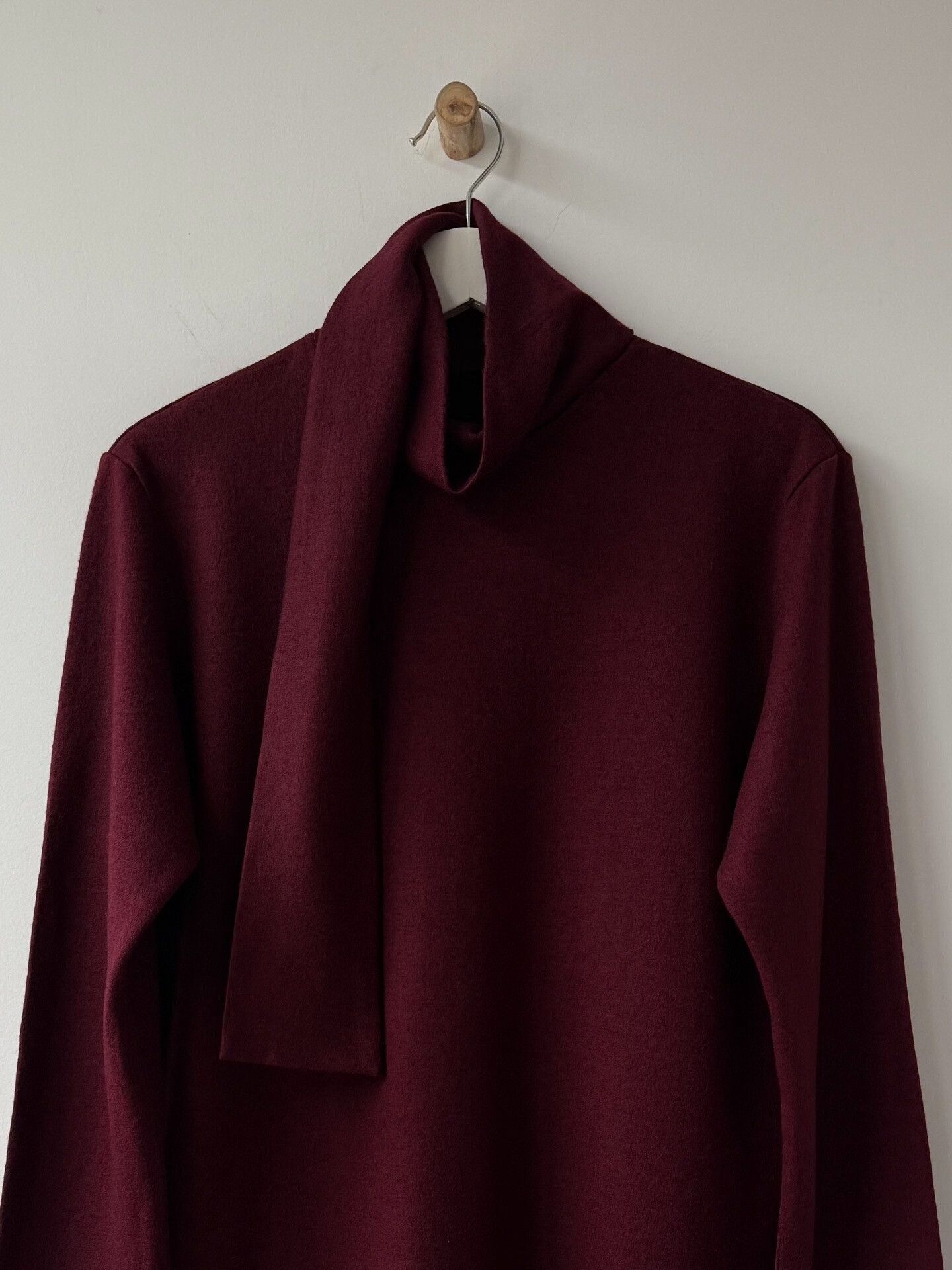 Yohji Yamamoto Yohji Yamamoto Wool Top with Scarf Detail Size M / US 6-8 / IT 42-44 - 4 Thumbnail
