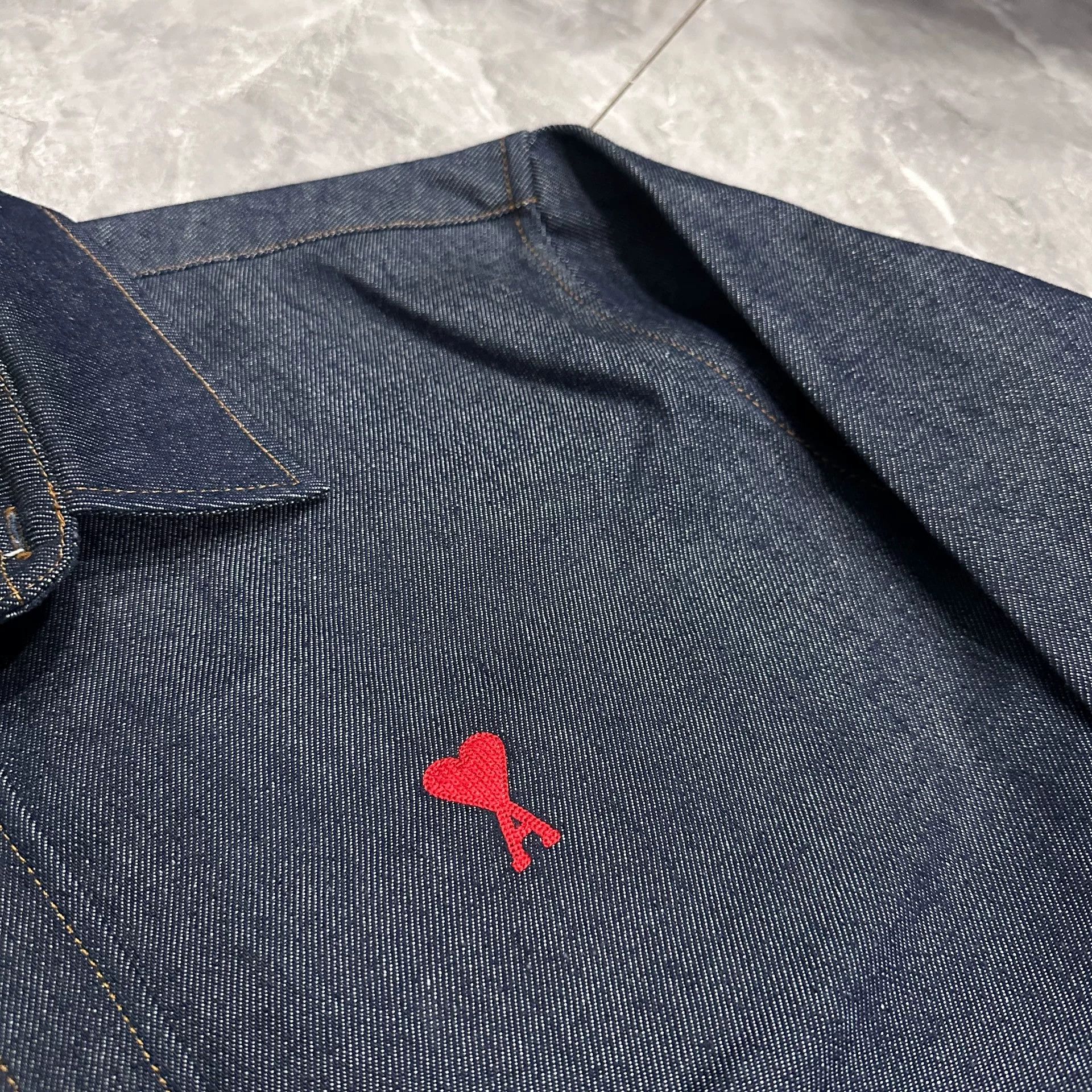 AMI AMI Paris Denim Heart Embroidered Shirt Jacket Size US XL / EU 56 / 4 - 2 Thumbnail