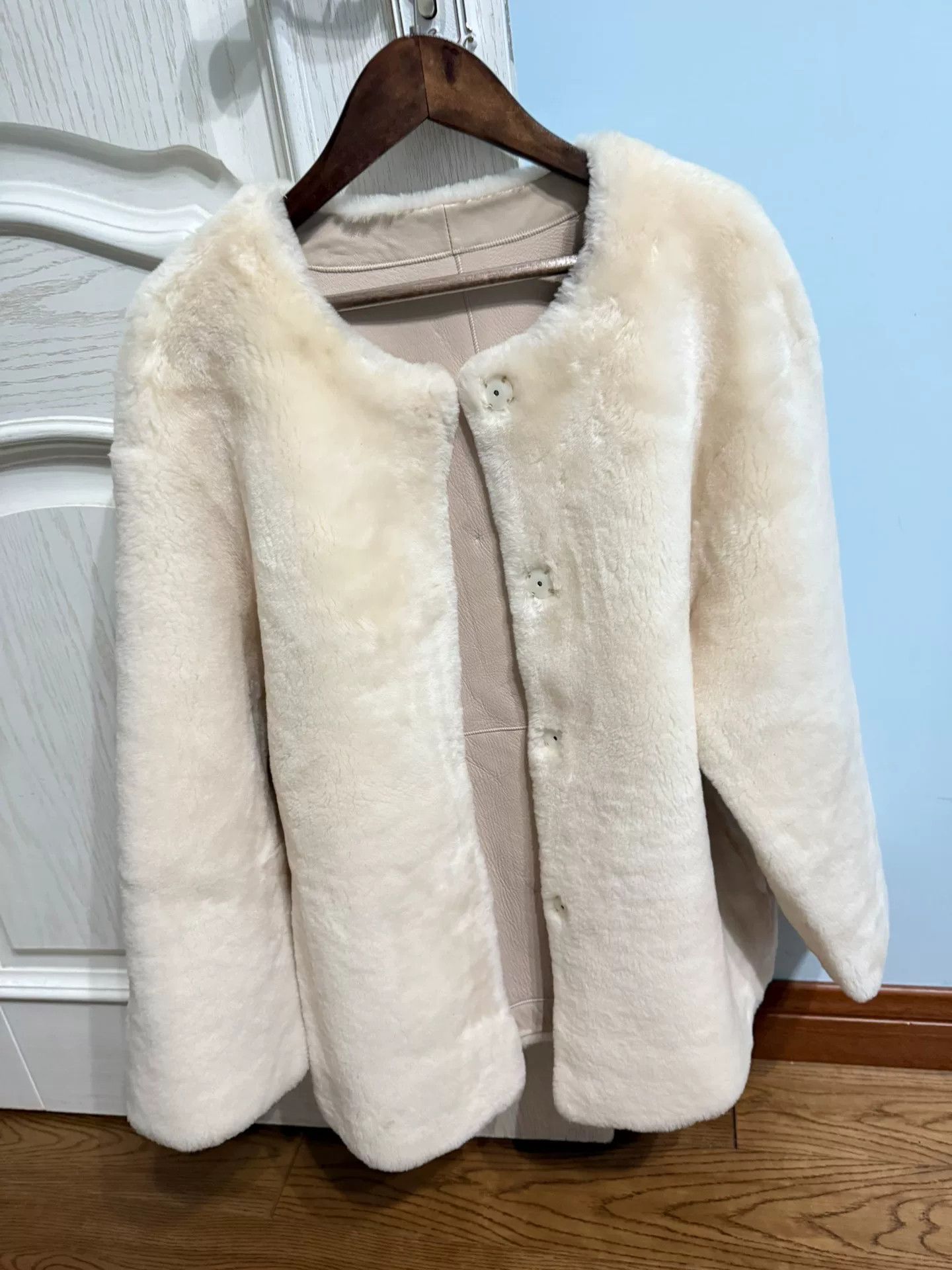 Japanese Brand Elegant Beige Faux Fur Jacket Size M / US 6-8 / IT 42-44 - 4 Thumbnail