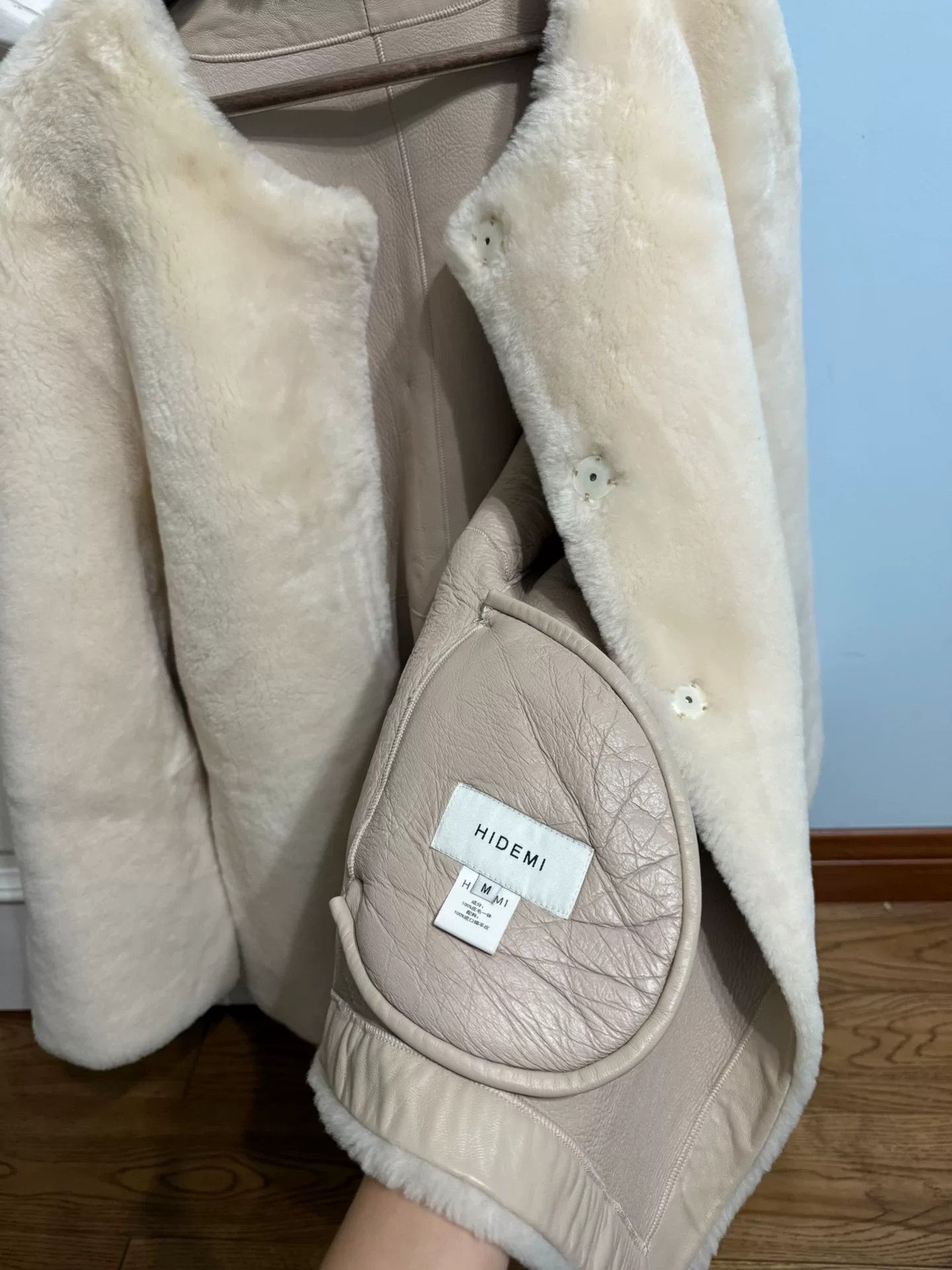 Japanese Brand Elegant Beige Faux Fur Jacket Size M / US 6-8 / IT 42-44 - 3 Thumbnail