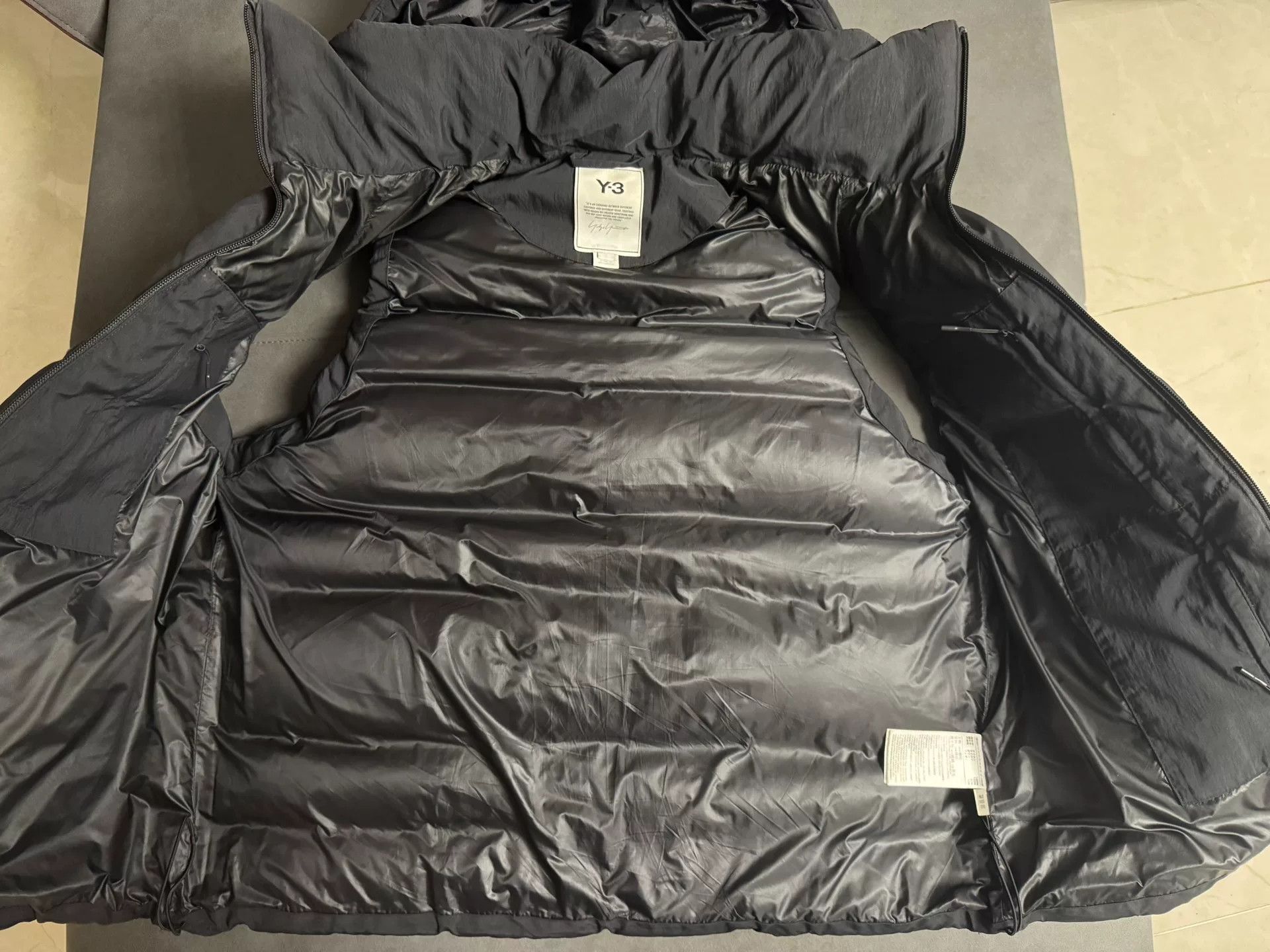 Y-3 Y-3 Yohji Yamamoto Down Vest FW21 Size US S / EU 44-46 / 1 - 3 Thumbnail