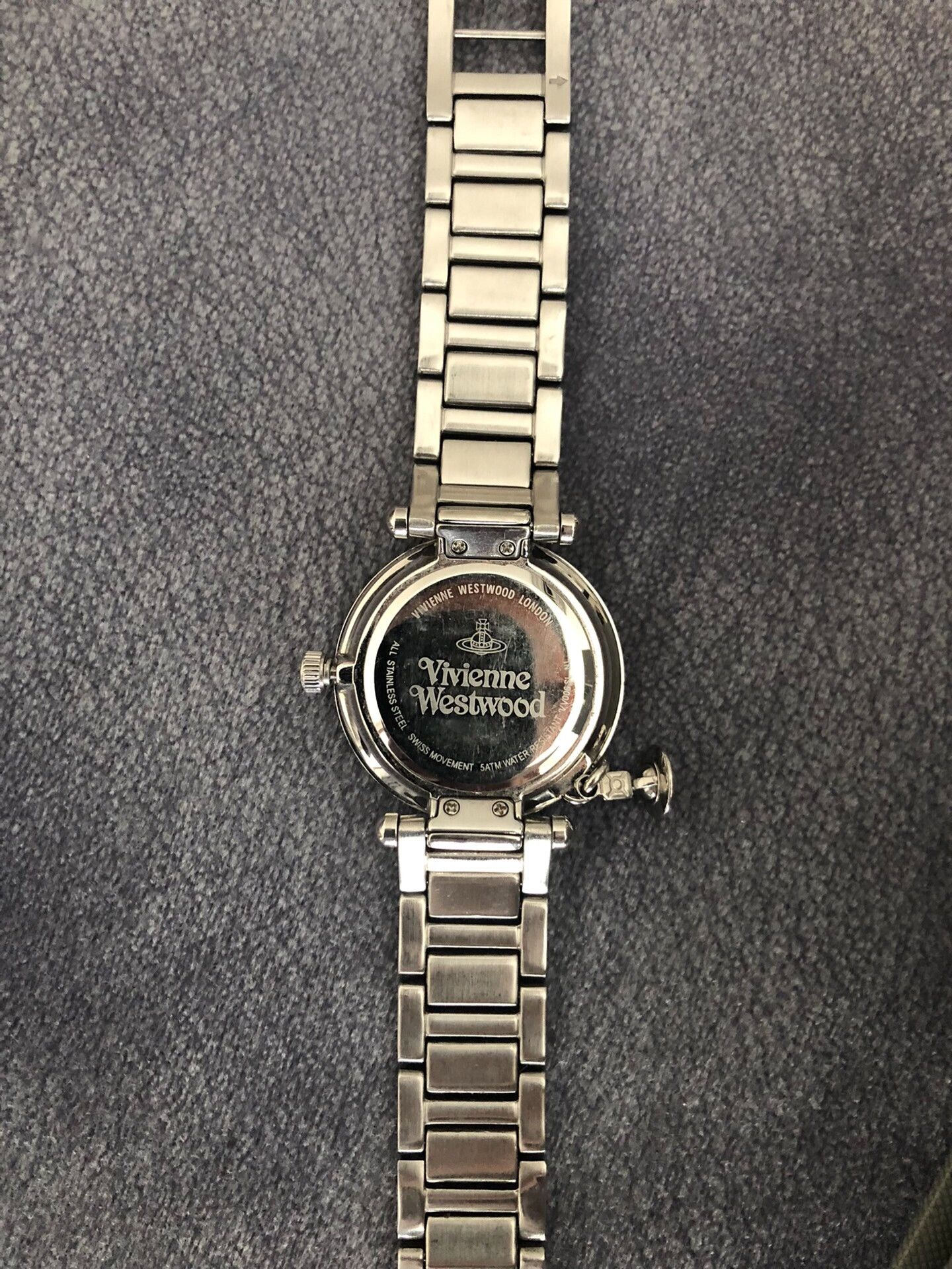 Vivienne Westwood Vivienne Westwood Quartz Watch with Saturn Pendant Size ONE SIZE - 3 Thumbnail