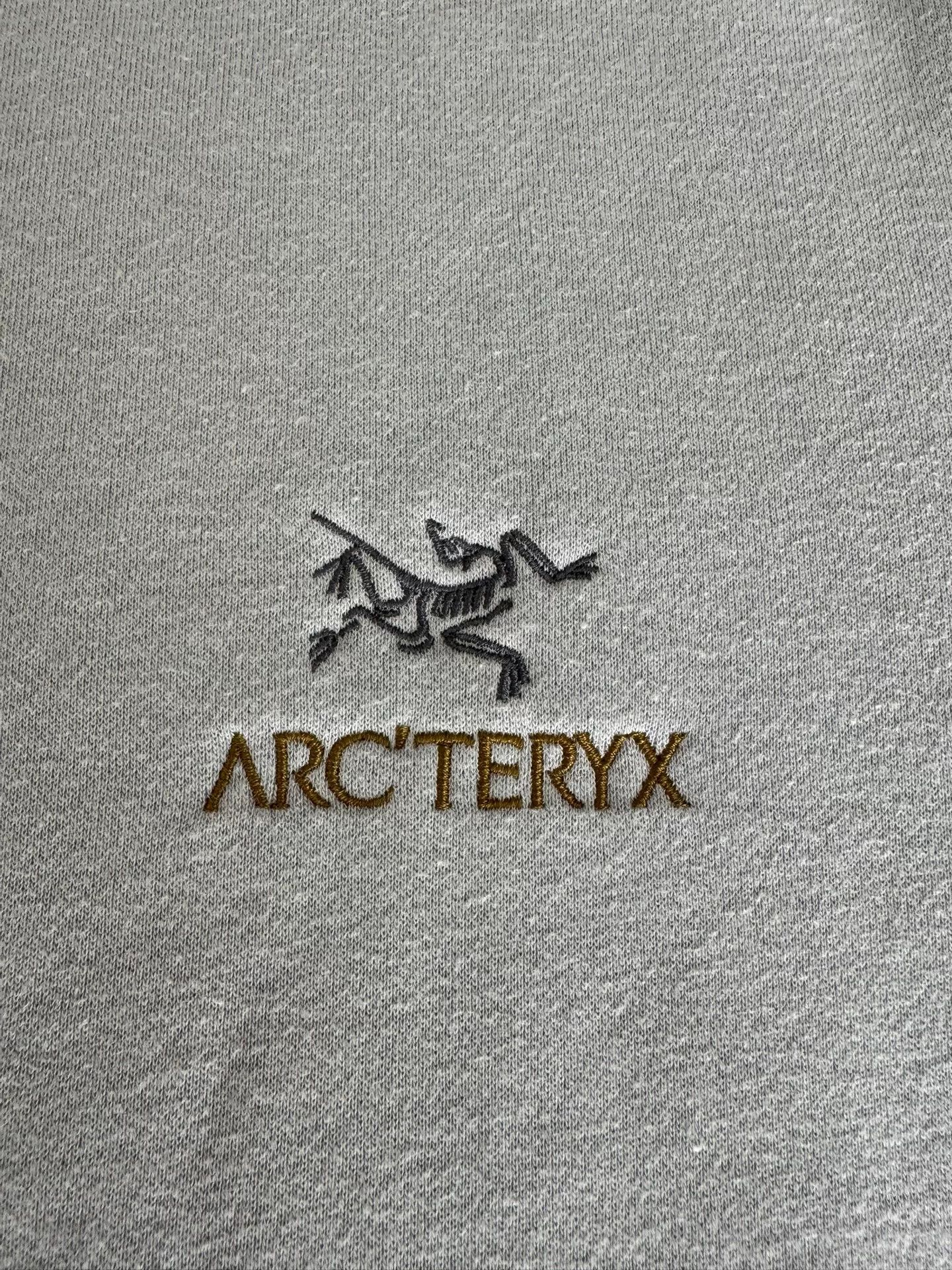 Arc'teryx Arcteryx Emblem Black Gold Sweatshirt Size US M / EU 48-50 / 2 - 4 Thumbnail