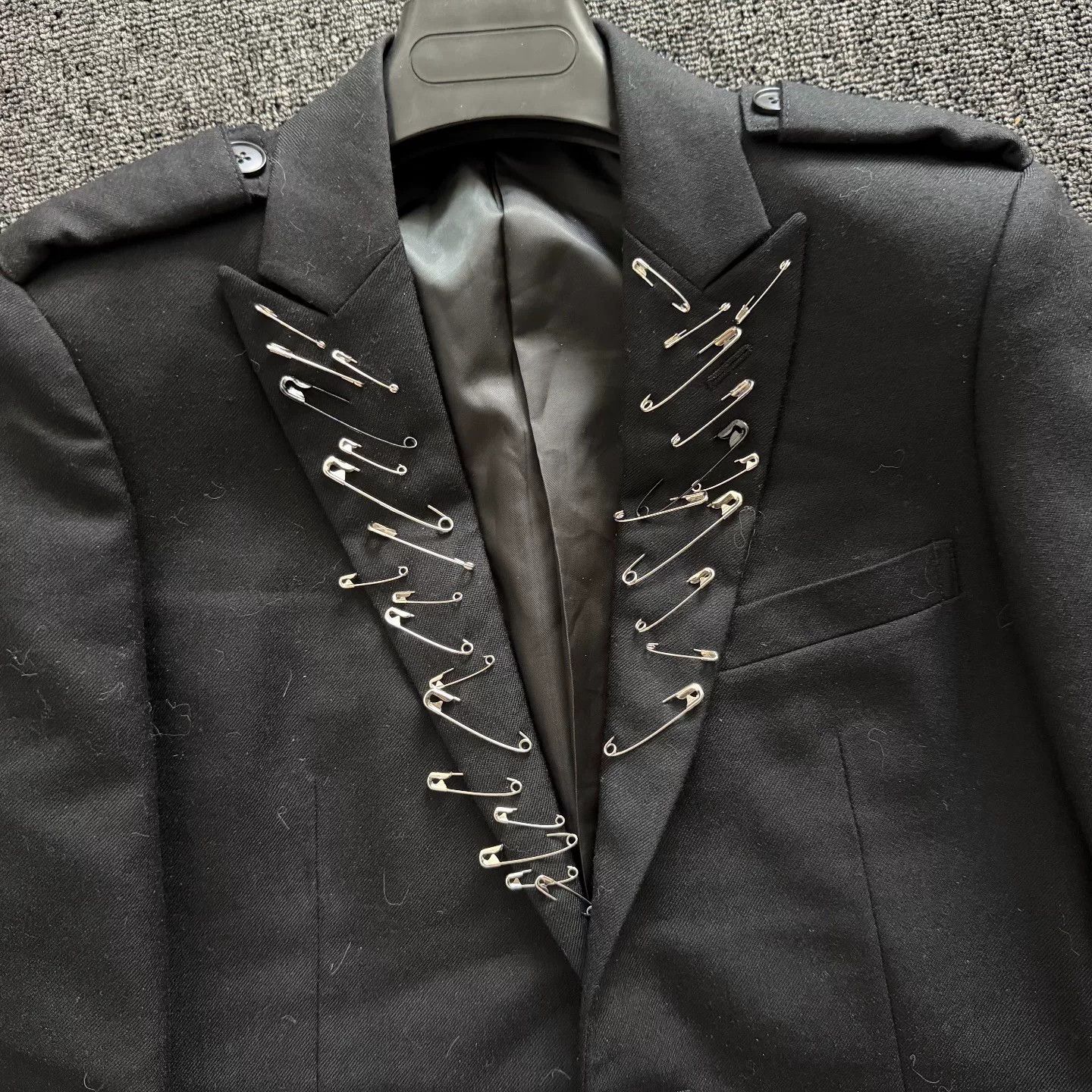 Pledge Black Gun Collar Suit by Pledge Size M / US 6-8 / IT 42-44 - 7 Thumbnail