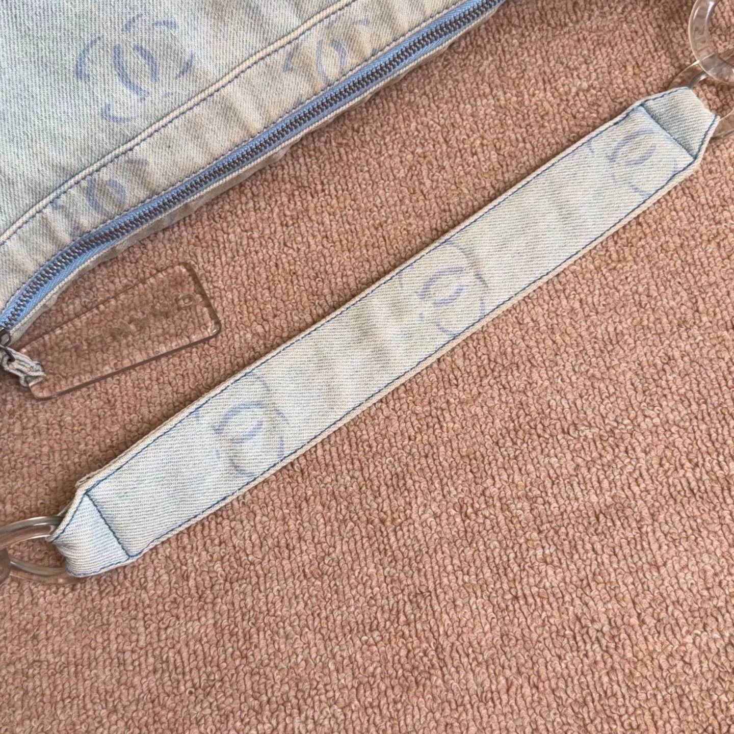 Chanel Pre-loved Bag Very good condition Size ONE SIZE - 6 Thumbnail