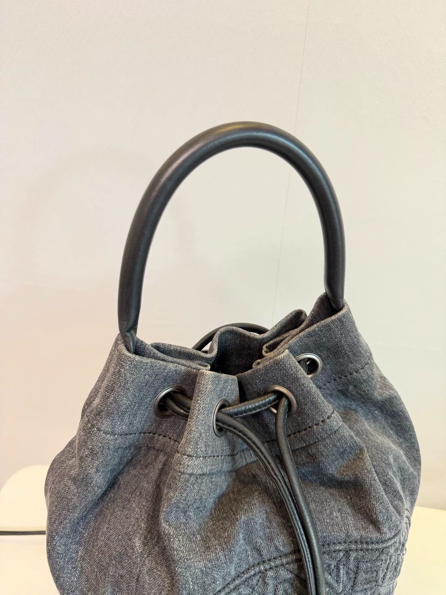 Chanel Pre-loved Bag Very good condition Size ONE SIZE - 8 Thumbnail
