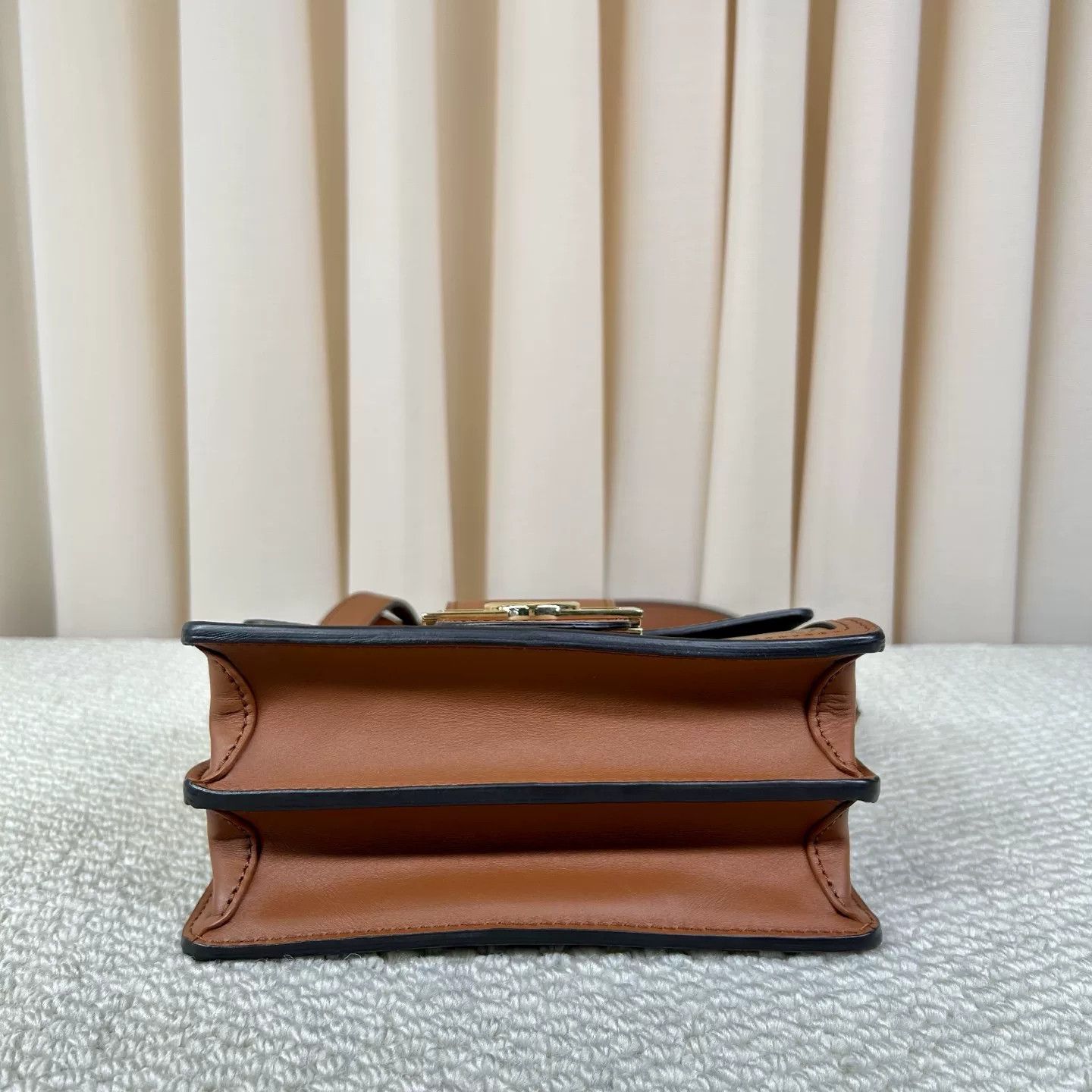 Louis Vuitton Pre-loved Bag Very good condition Size ONE SIZE - 4 Thumbnail