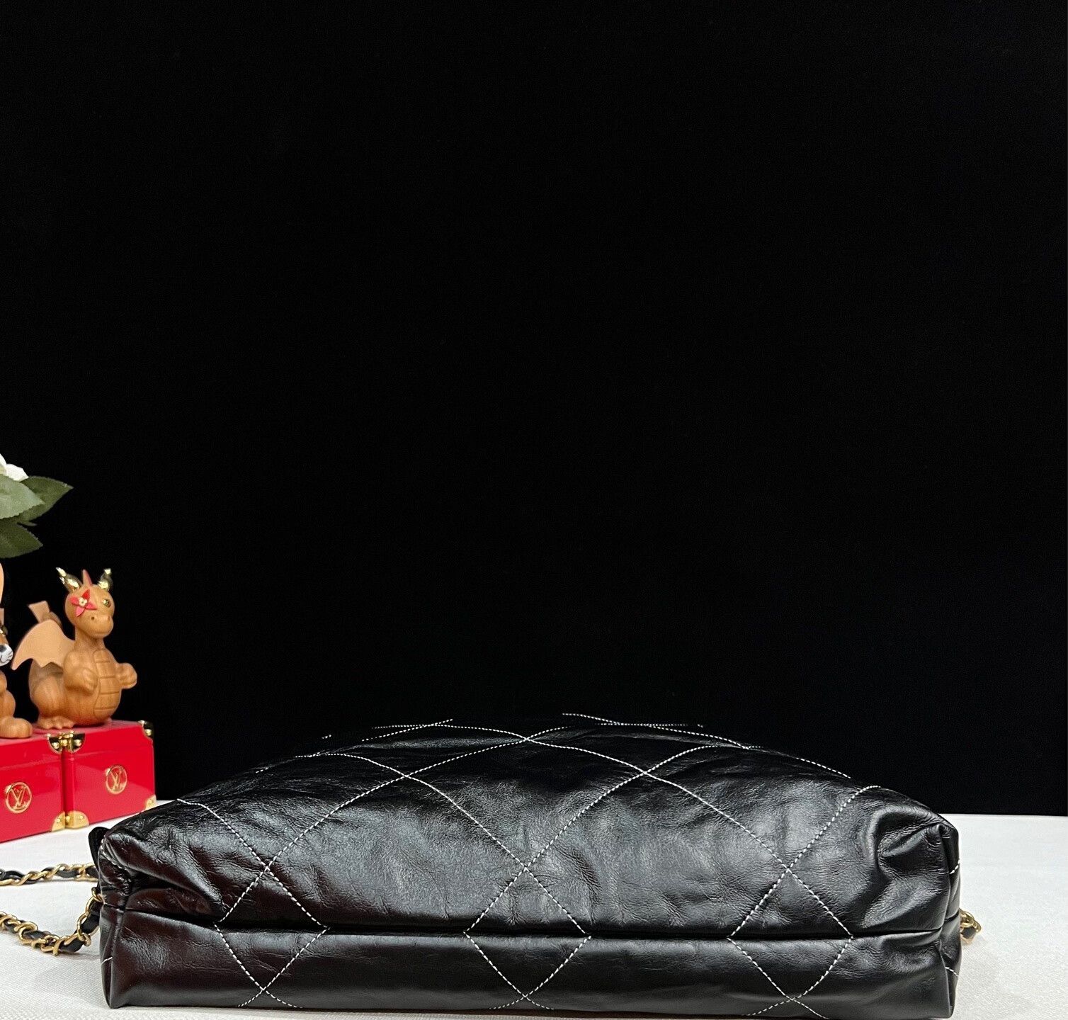 Chanel Pre-loved Bag Very good condition Size ONE SIZE - 5 Thumbnail