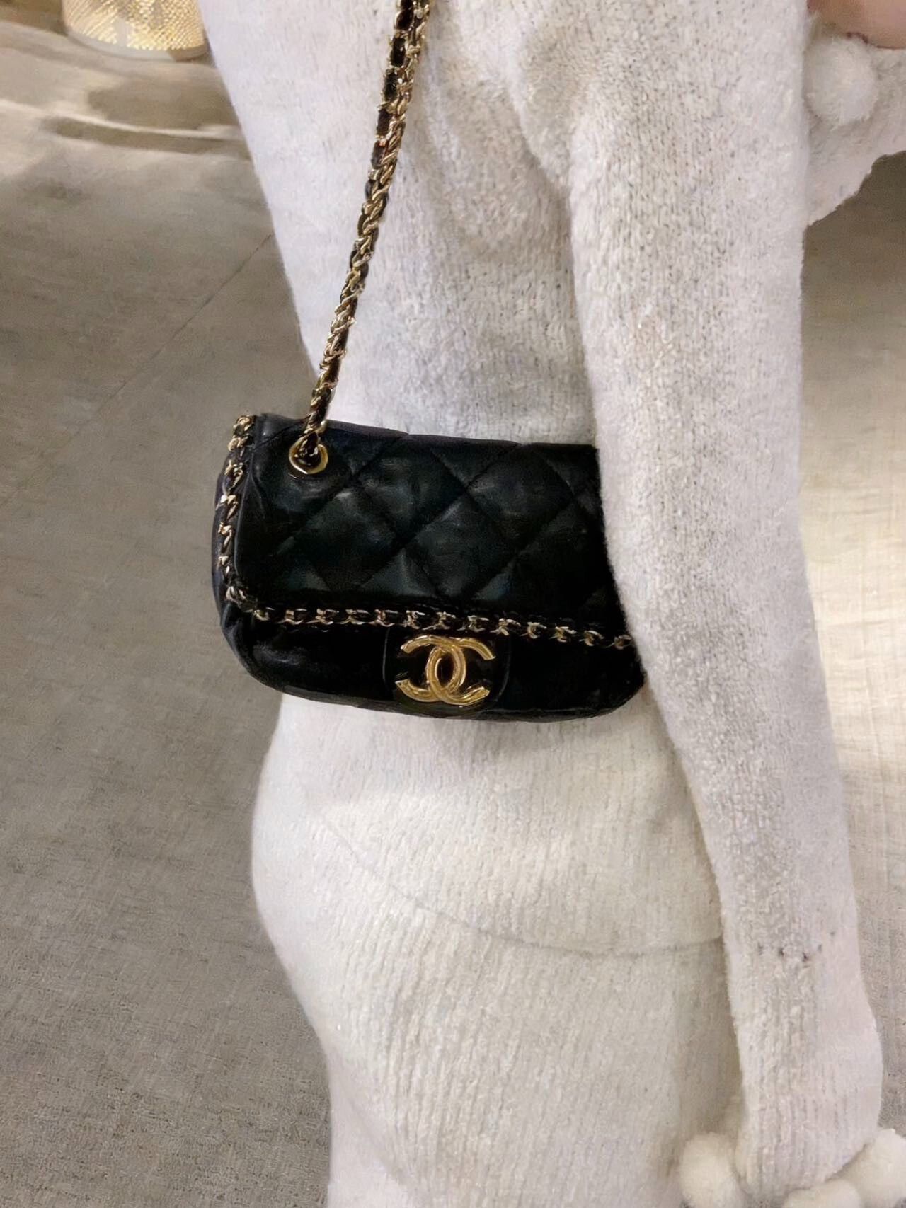 Chanel Pre-loved Bag Very good condition Size ONE SIZE - 9 Thumbnail