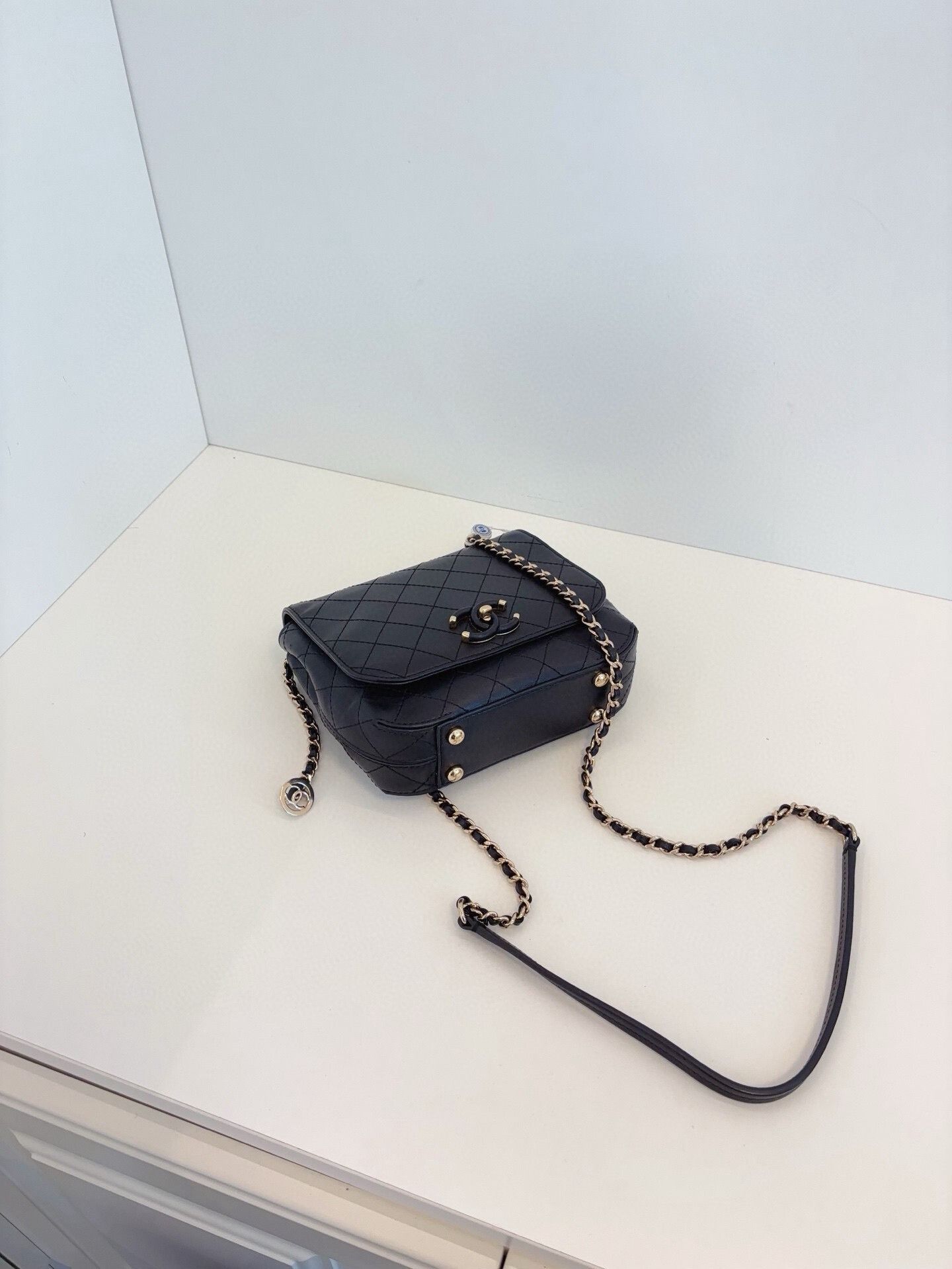 Chanel Pre-loved Bag Very good condition Size ONE SIZE - 6 Thumbnail